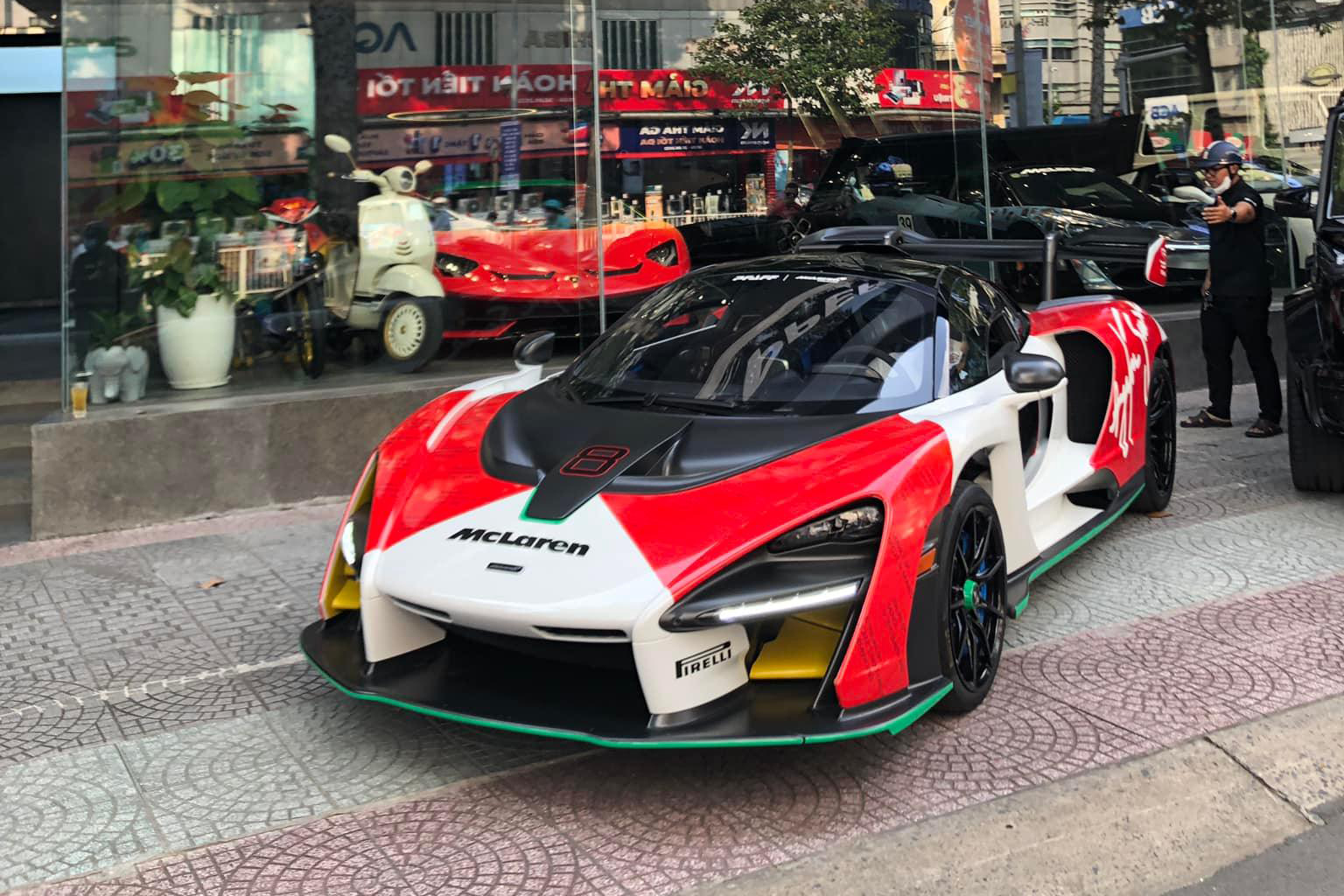 McLaren Senna triệu đô thứ hai xuất hiện tại Sài Gòn, diện mạo đậm chất đường đua mclaren-senna-thu-hai-viet-nam-autodaily-1.jpg