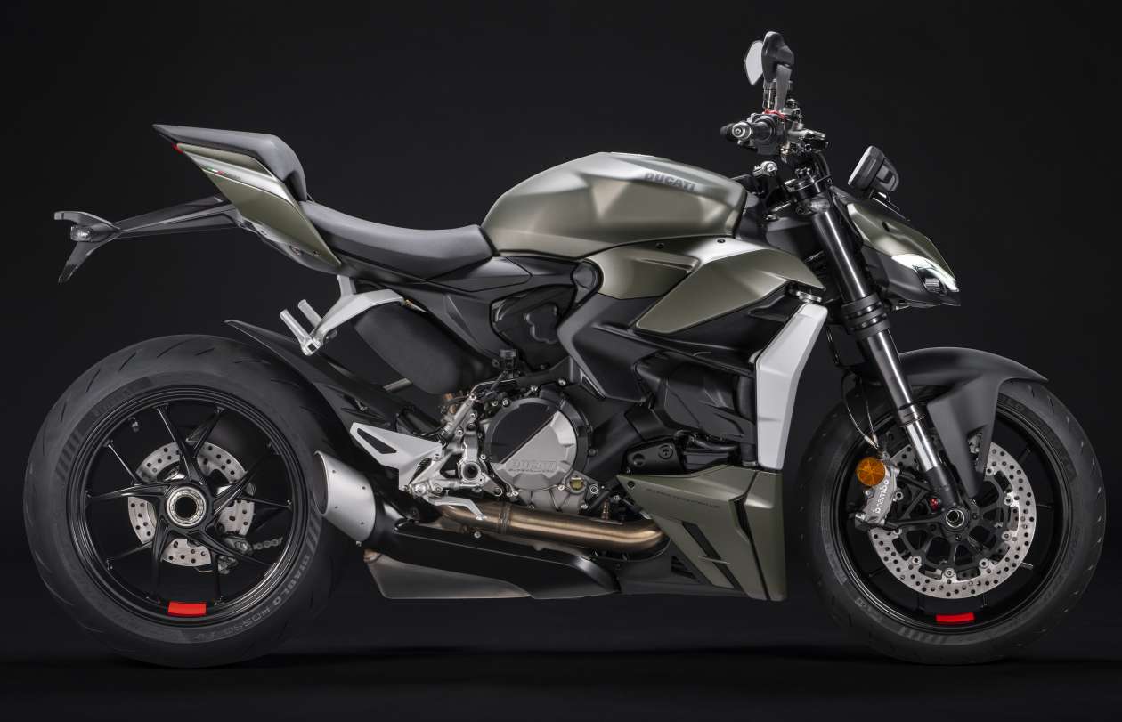 2022-Ducati-Streetfighter-V2-Storm-Green%20(3).jpg