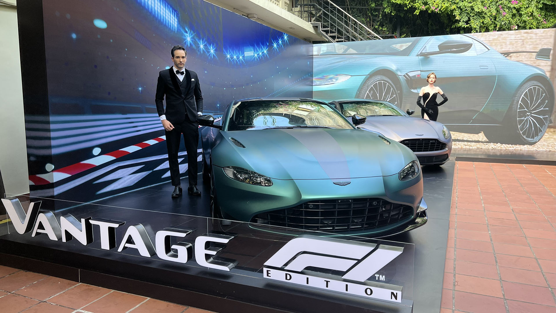 Aston Martin ra mắt Vantage F1 Edition và DB11 V8 Coupe nâng cấp tại Việt Nam aston-martin-1.jpg