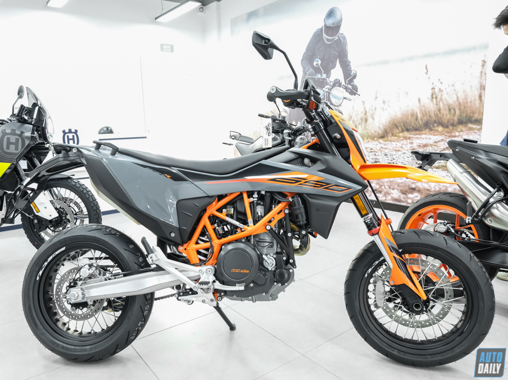 KTM 690 SMC R – Xe cào cào đa địa hình có giá bán hơn 600 triệu đồng tại VN KTM SMC 690 (6).jpg