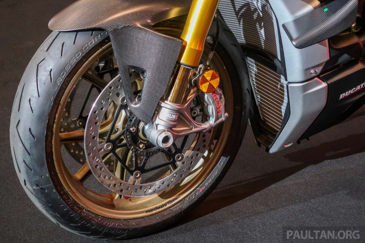 Ducati-Streetfighter-V4-SP-2022%20(4).jpg