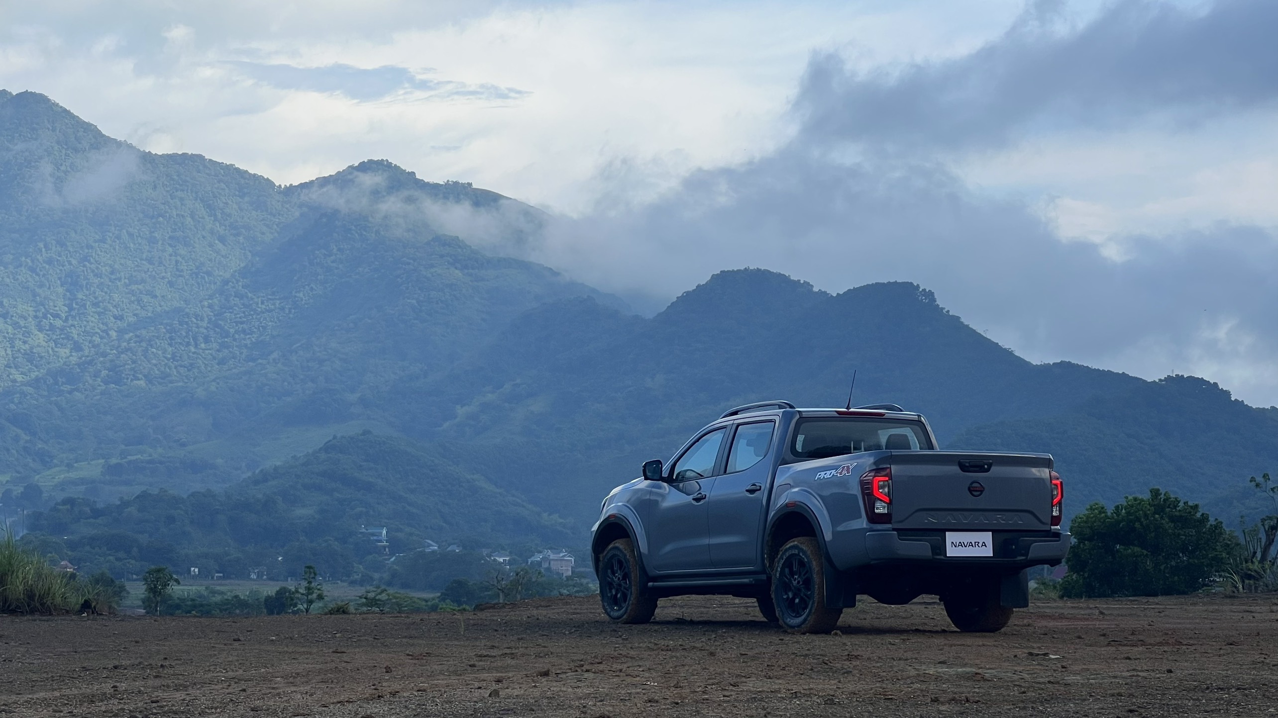 Nissan Navara 2022 ra mắt tại Việt Nam với động cơ Turbo kép 2.3L mới nissan-navara-2022-5.jpg