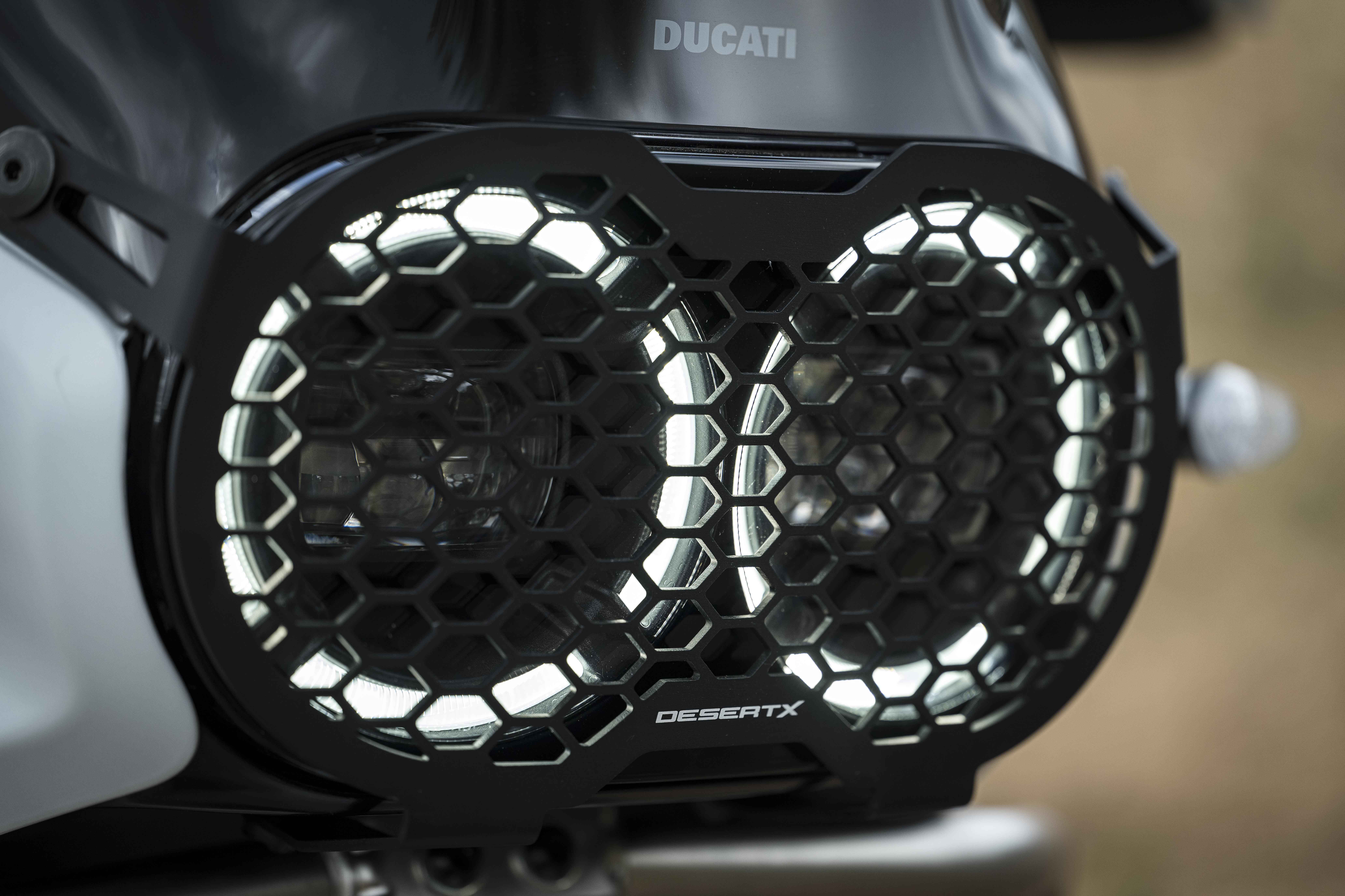 Ducati Desert X 2022 sắp về Việt Nam, có giá bán gần 600 triệu đồng Ducati Desert X 2022  (9).JPG