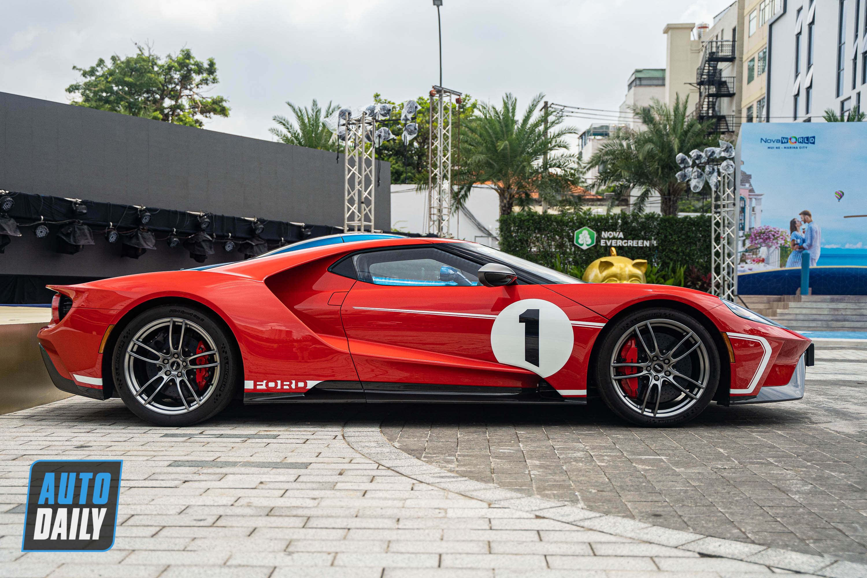 Khám phá Ford GT Heritage Edition trị giá hơn 60 tỷ ford-gt-heritage-edition-doc-nhat-viet-nam-autodaily-7.JPG