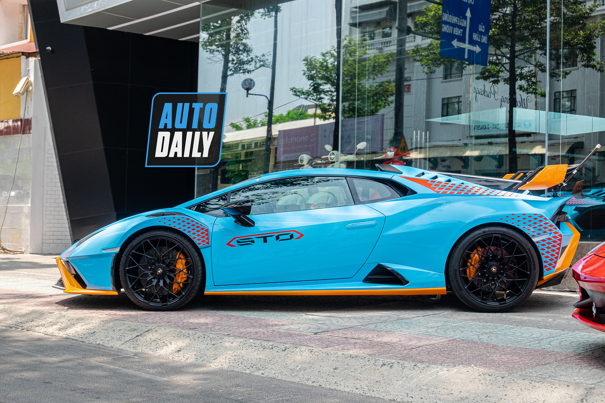 Chi tiết Lamborghini Huracan STO độc nhất Việt Nam, giá sau thuế trên 30 tỷ  đồng