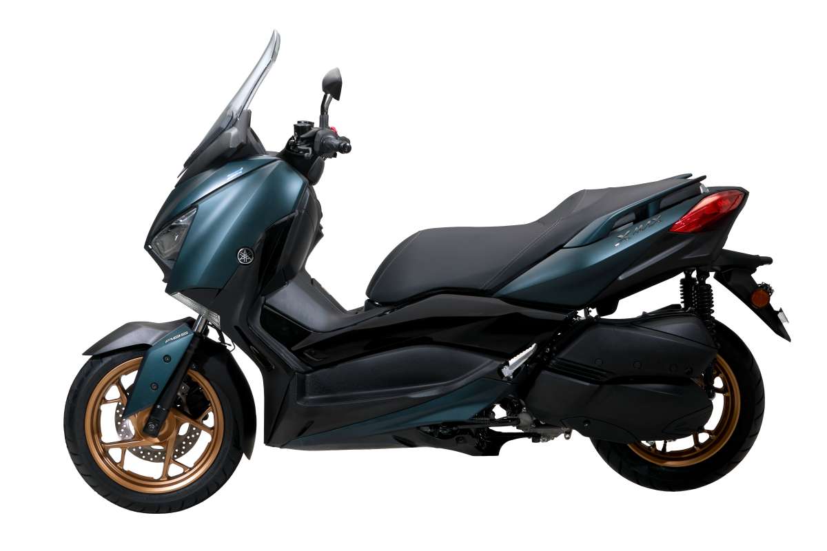 Yamaha XMax 250 2022 cập bến ĐNÁ, giá gần 5.000 USD, sắp về Việt Nam 2022-Yamaha-XMax-250-Malaysia (7).jpg