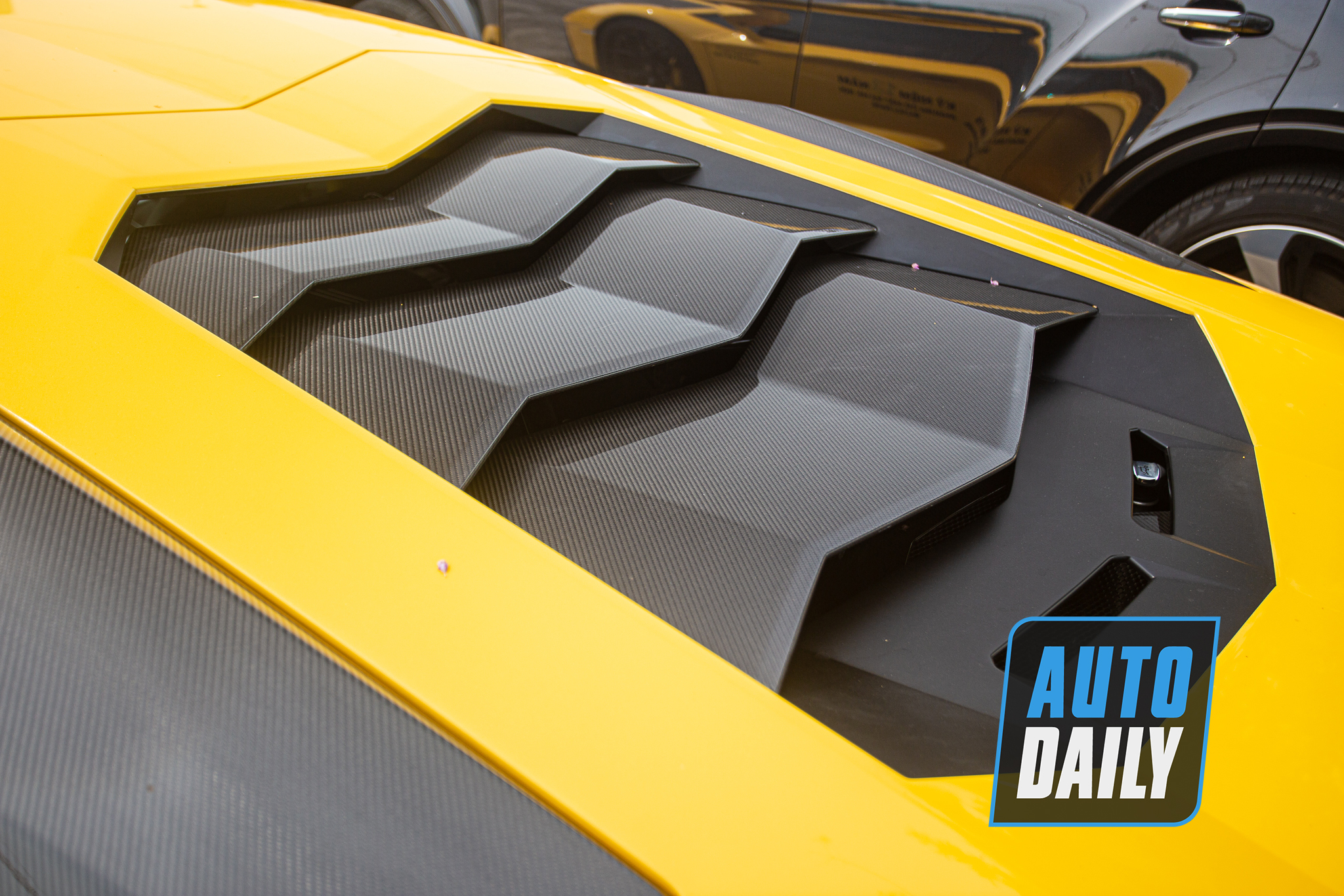 Chi tiết Lamborghini Aventador S độ khủng giá 45 tỷ lamborghini-aventador-s-45-ty-do-khung-autodaily-9.JPG