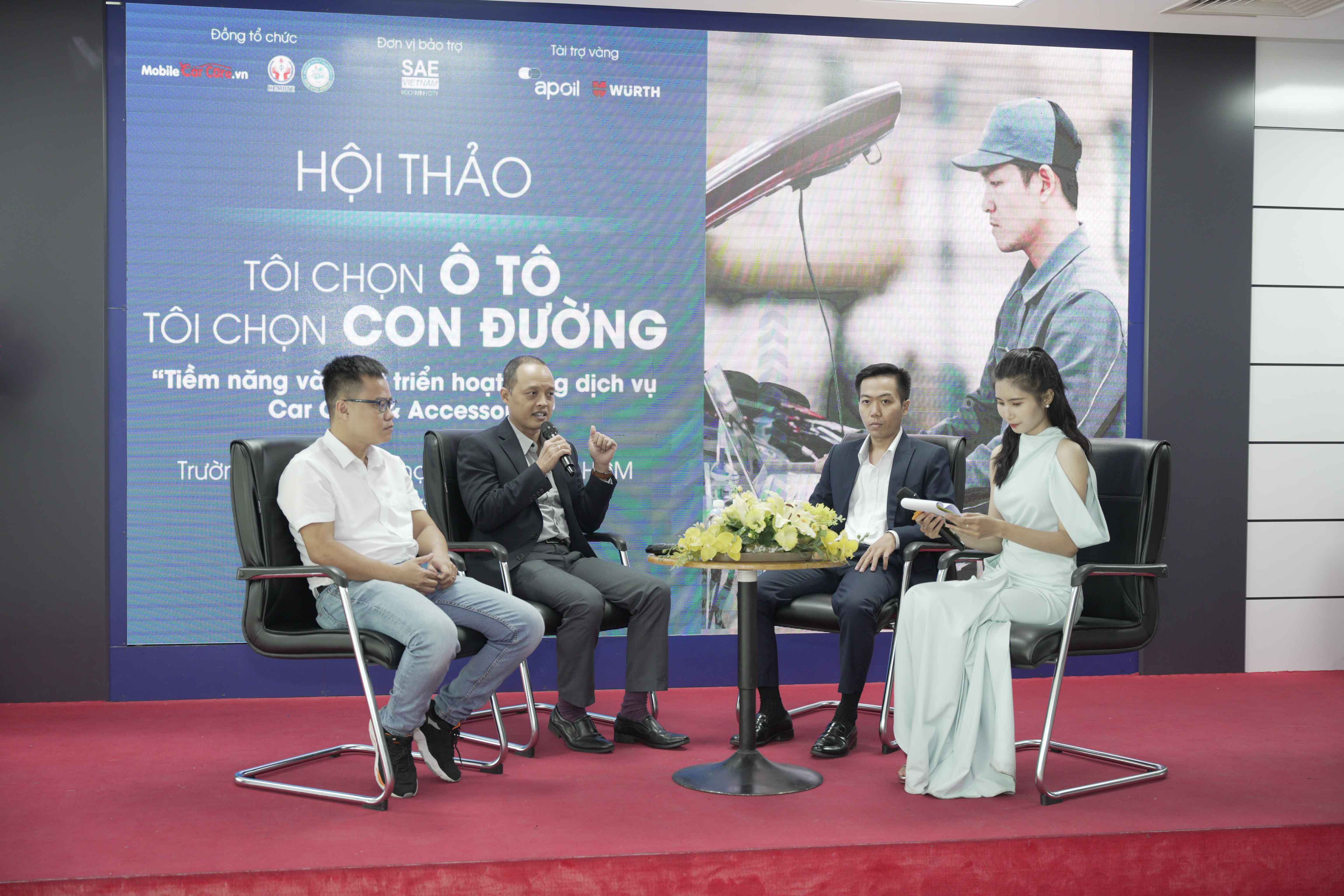 Chương trình Car Service UniTour lần thứ 4 vừa diễn ra tại Sài Gòn Hoi thao Toi chon  o to.JPG