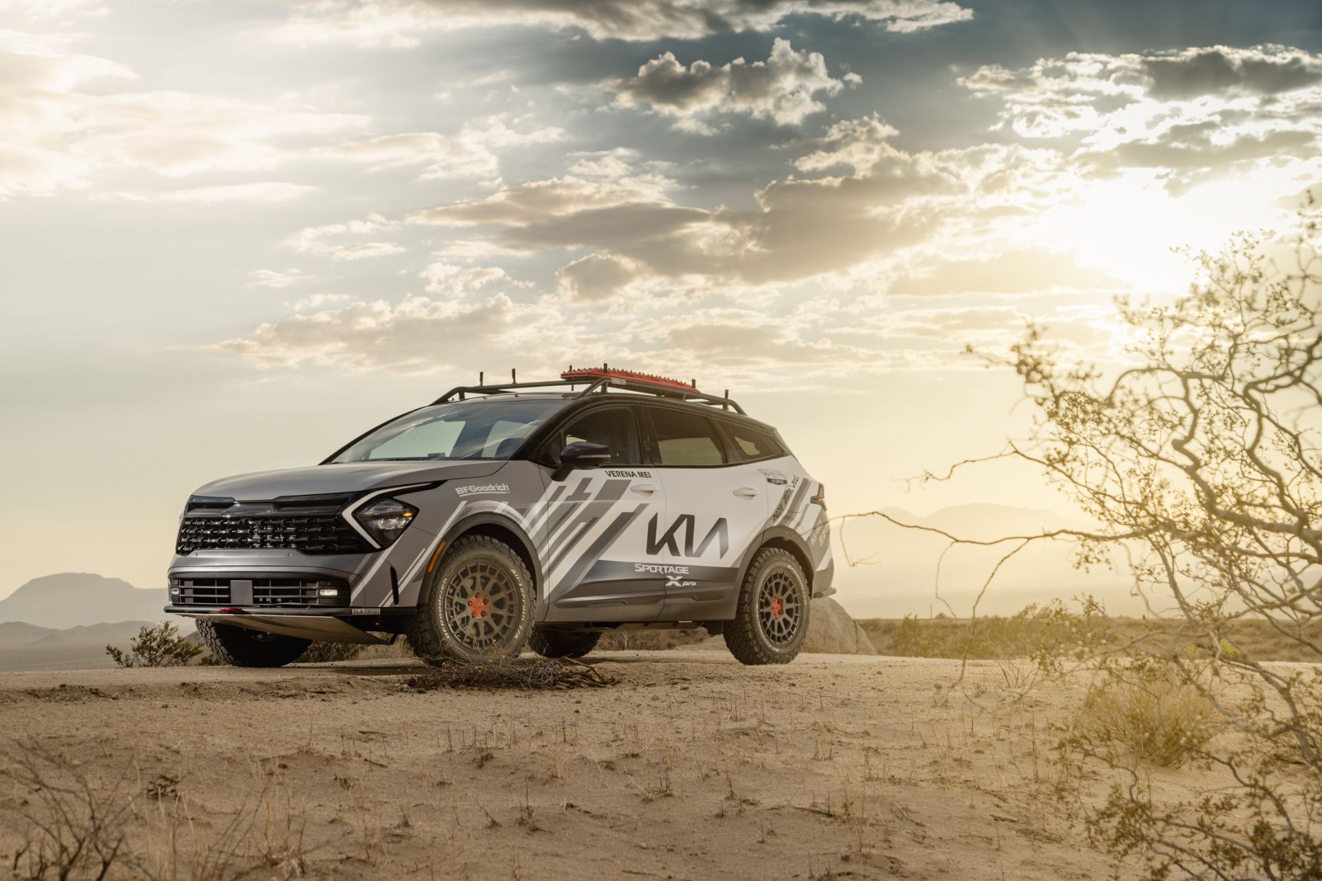 Kia Sportage X-Pro bản độ tham gia giải đua ô tô địa hình cực chất kia-sportage-x-pro-rebelle-rally-2022-4.jpg