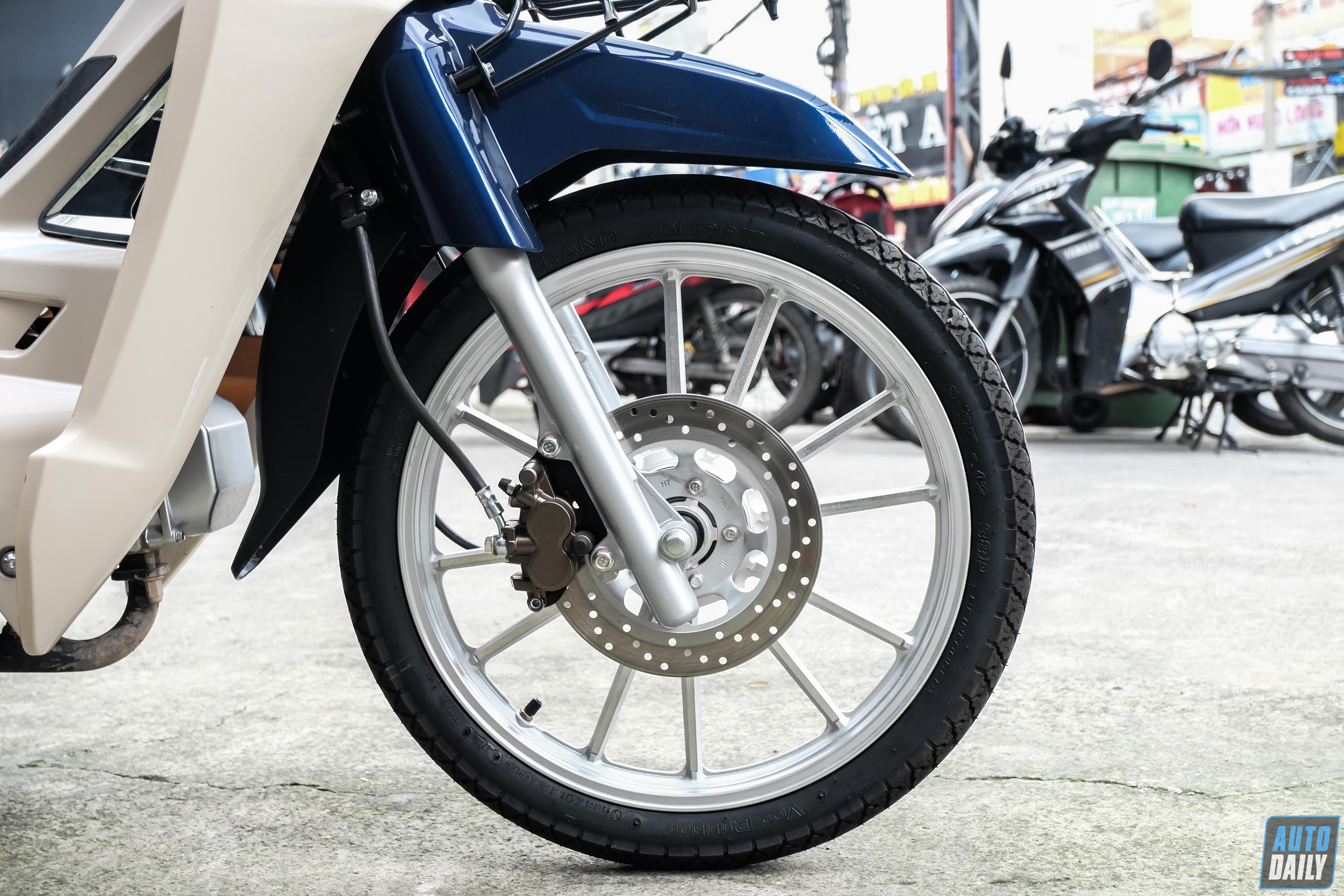 GPX Rock 110 “nhái” Honda Dream, giá bán hơn 35 triệu đồng khi về Việt Nam