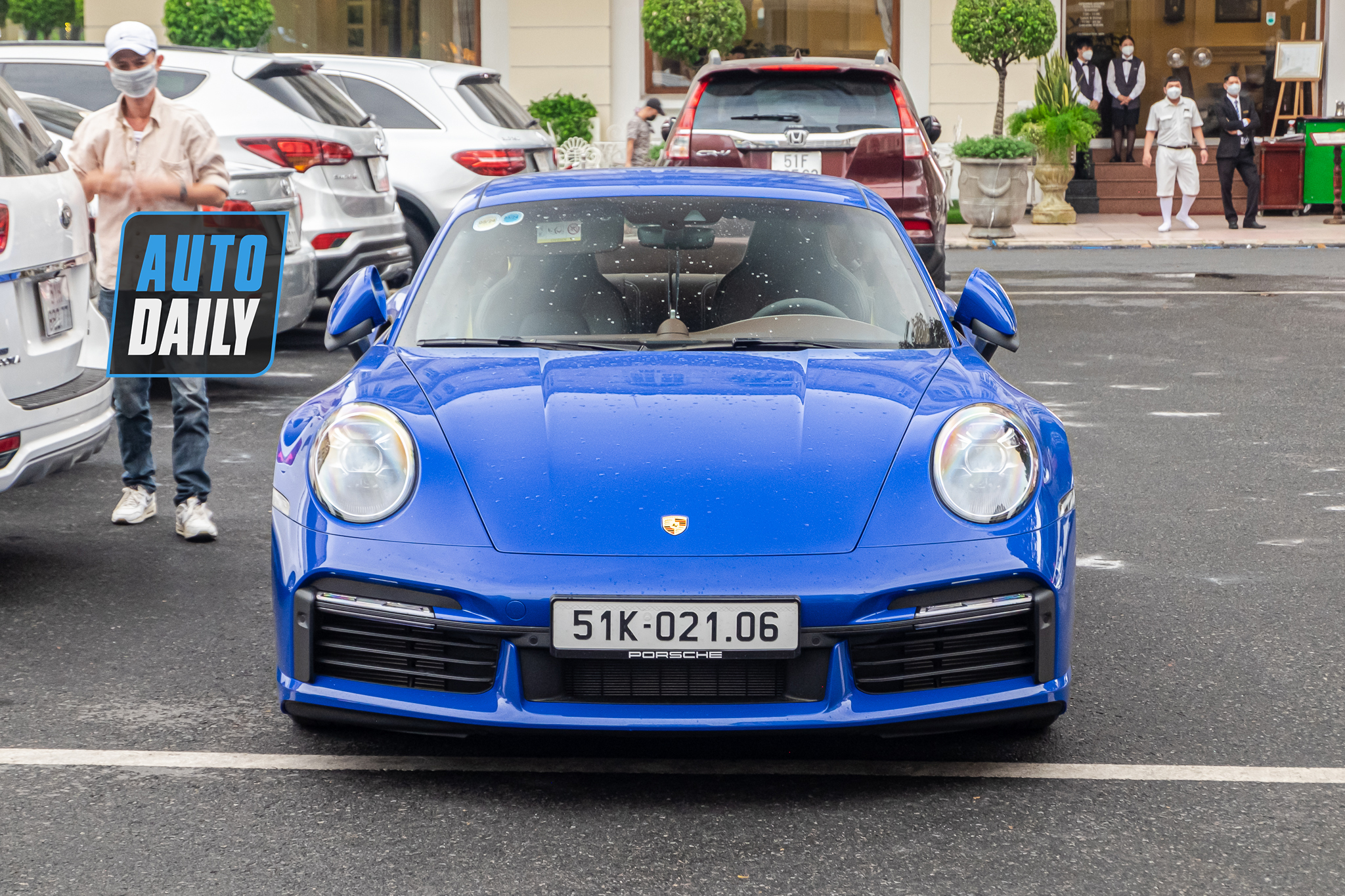 Cận cảnh Porsche 911 Turbo S thứ hai về Việt Nam, giá trị không dưới 16 tỷ đồng porsche-911-turbo-s-thu-hai-viet-nam-autodaily-3.JPG