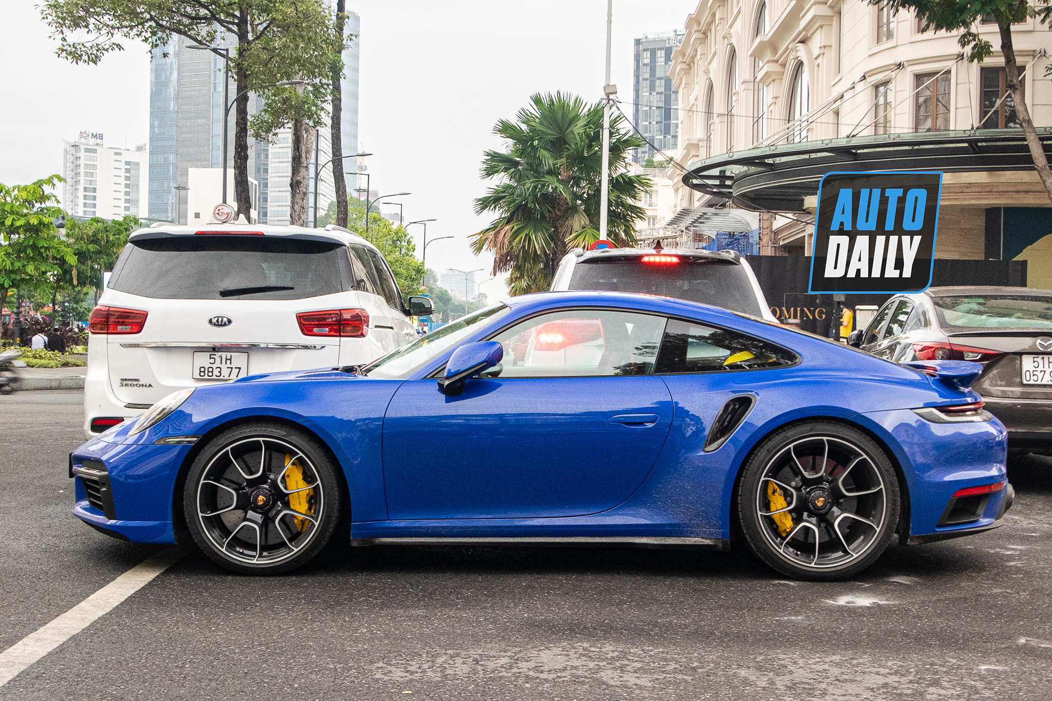 Cận cảnh Porsche 911 Turbo S thứ hai về Việt Nam, giá trị không dưới 16 tỷ đồng porsche-911-turbo-s-thu-hai-viet-nam-autodaily-9.JPG