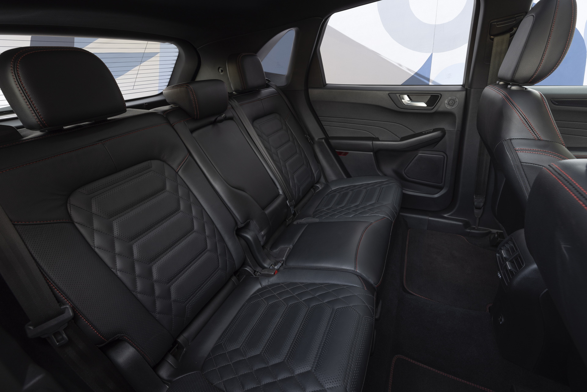 Ford Escape 2023 ra mắt với diện mạo mới hấp dẫn hơn, giá từ 28.995 USD 2023-ford-escape-facelift-21.jpg