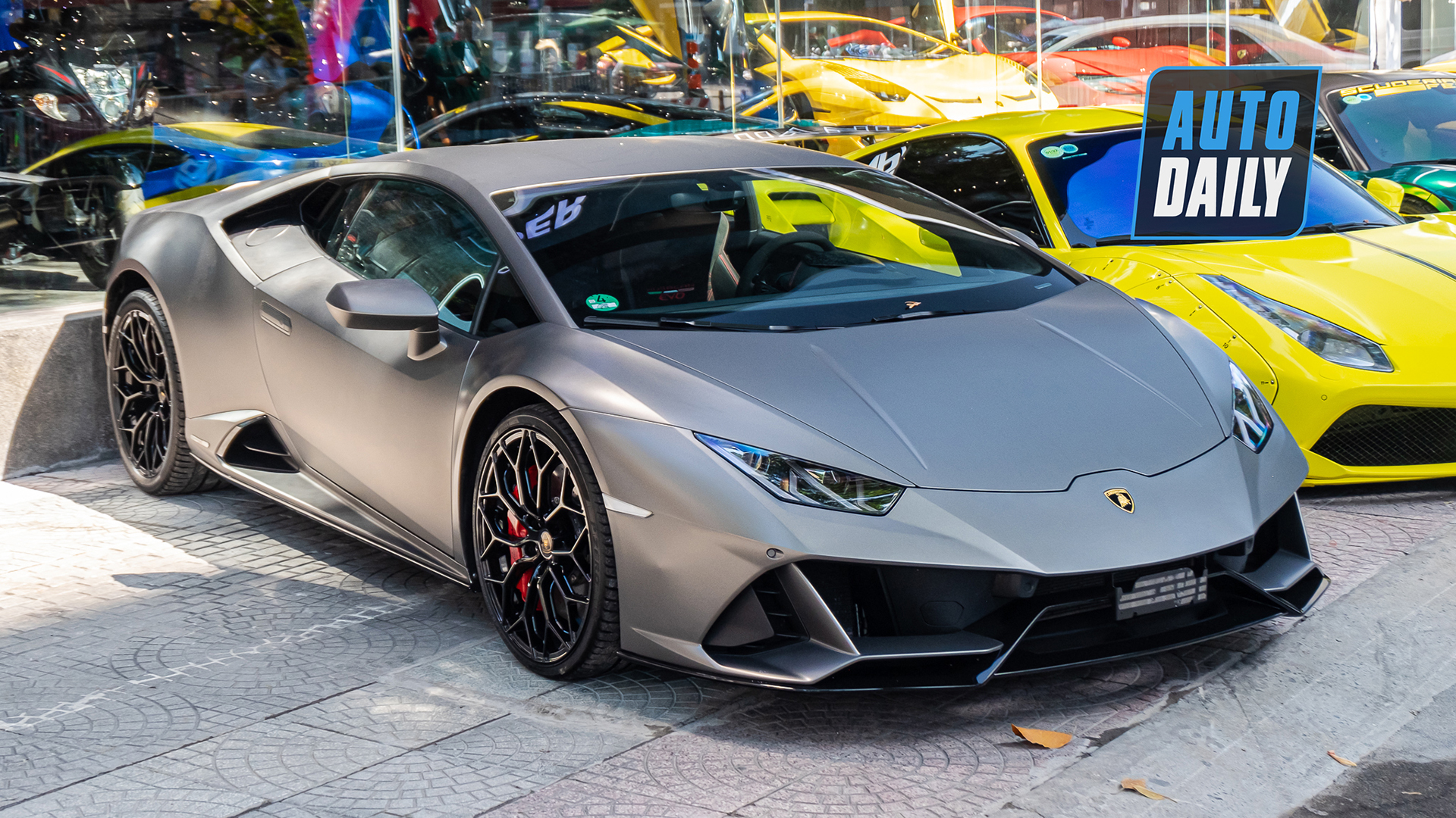 Có gì đặc biệt trên Lamborghini Huracan EVO AWD triệu đô độc nhất Việt Nam?