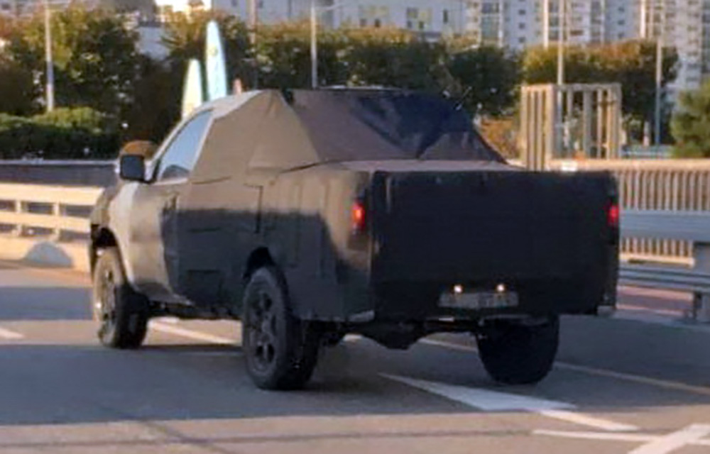  El nuevo modelo de camioneta de Kia apareció por primera vez en la pista de pruebas