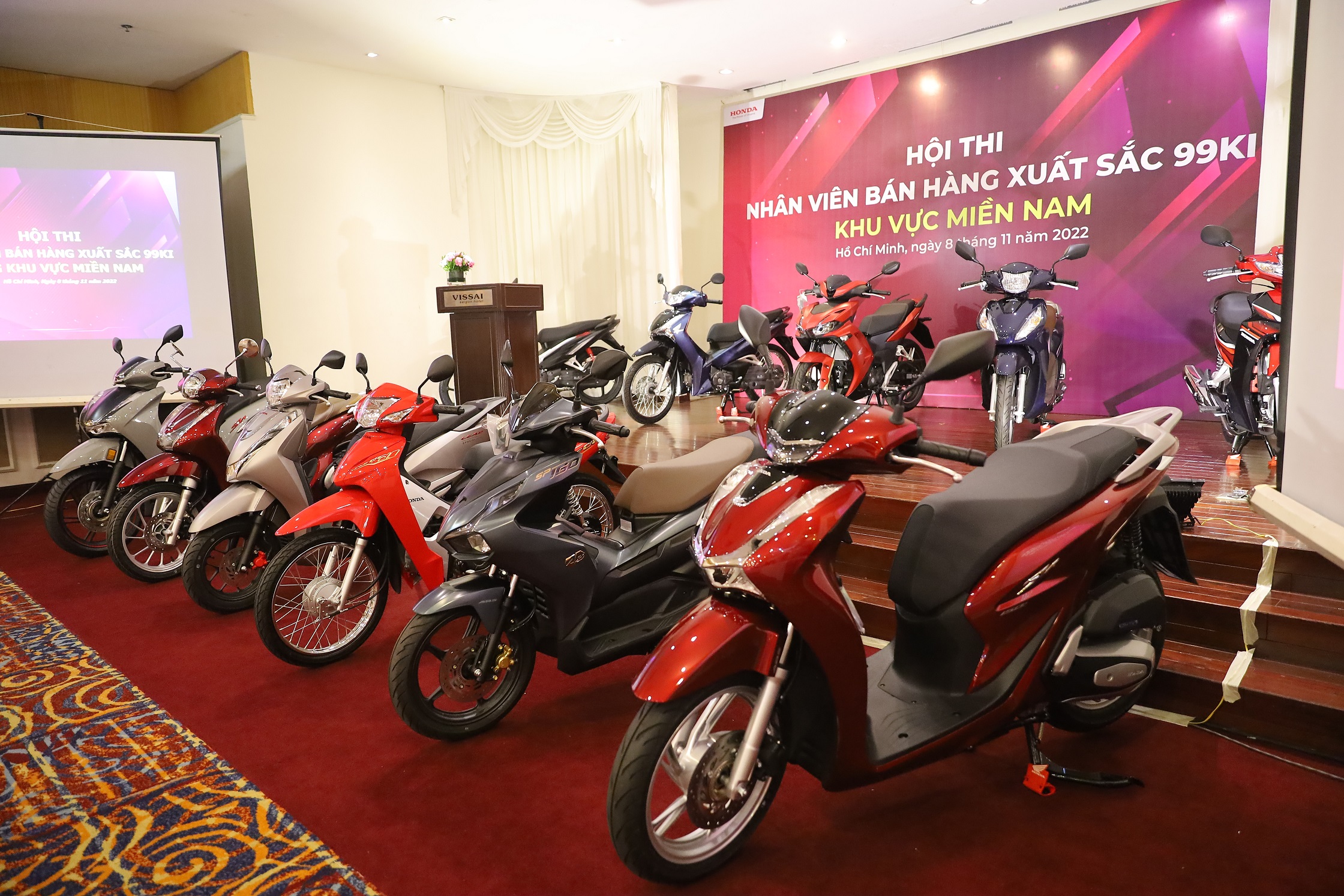 Sôi động vòng thi khu vực hội thi “Nhân viên Bán hàng xuất sắc 2022” của Honda Việt Nam img-6679.JPG