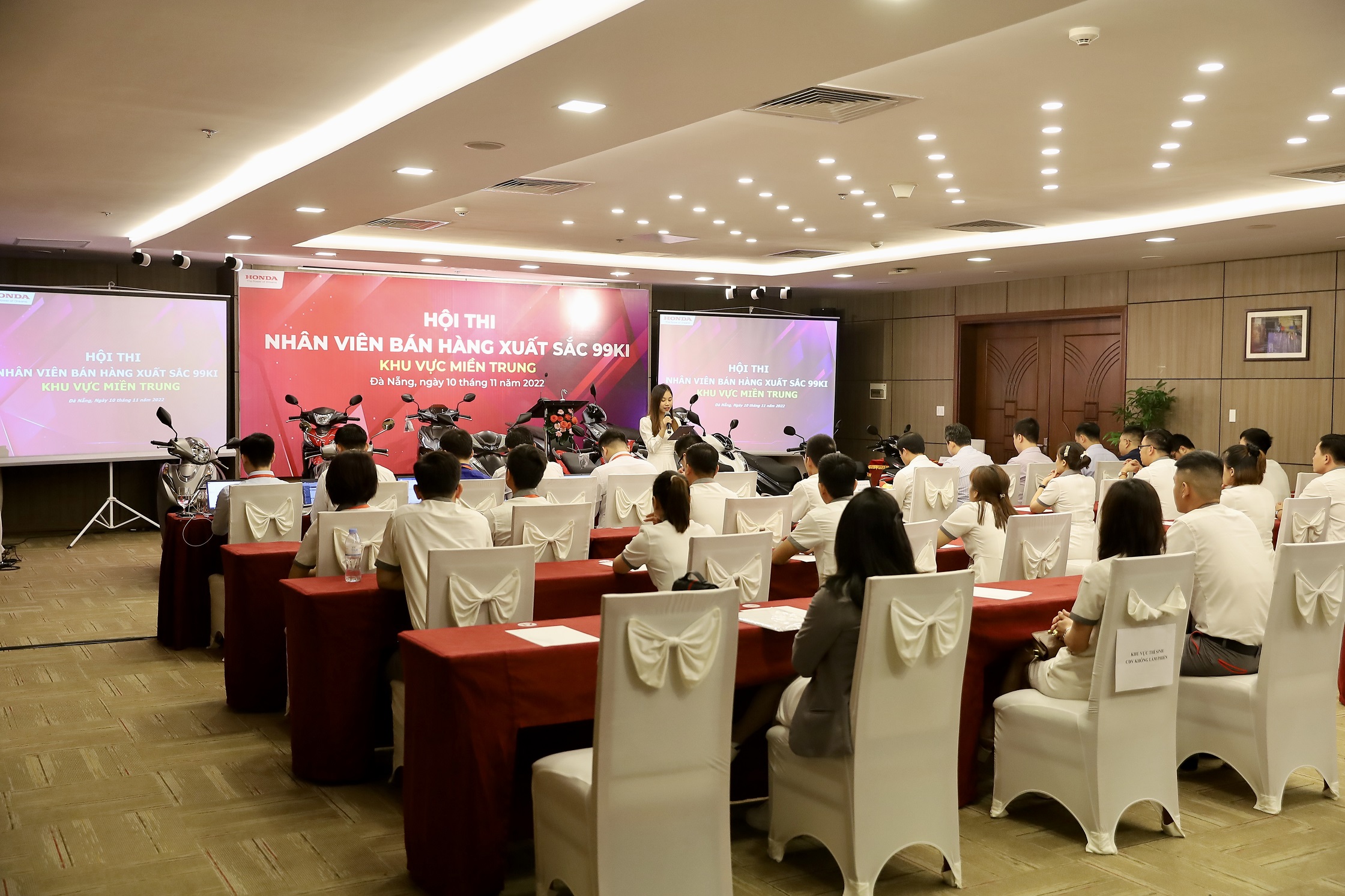Sôi động vòng thi khu vực hội thi “Nhân viên Bán hàng xuất sắc 2022” của Honda Việt Nam img-7251.jpg
