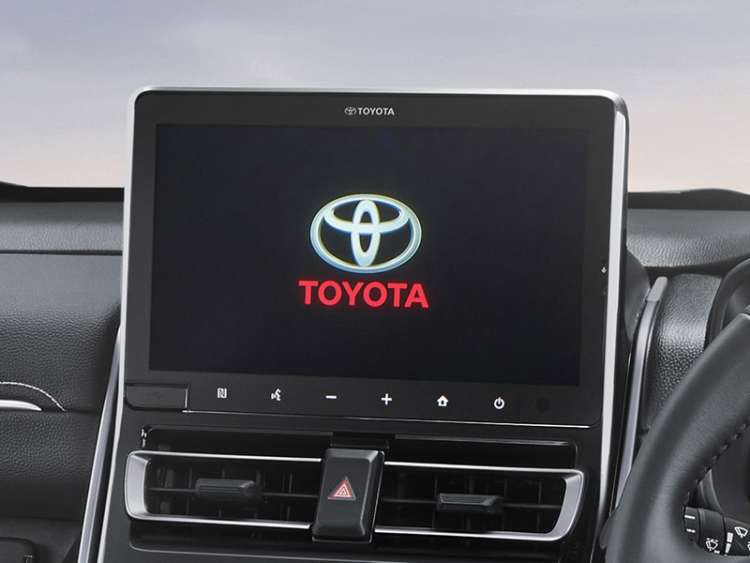 Chi tiết Toyota Innova 2023 vừa ra mắt, giá từ 26.600 USD 2023-toyota-innova-kijang-innova-zenix-indonesia-debut-7-750x563.jpg