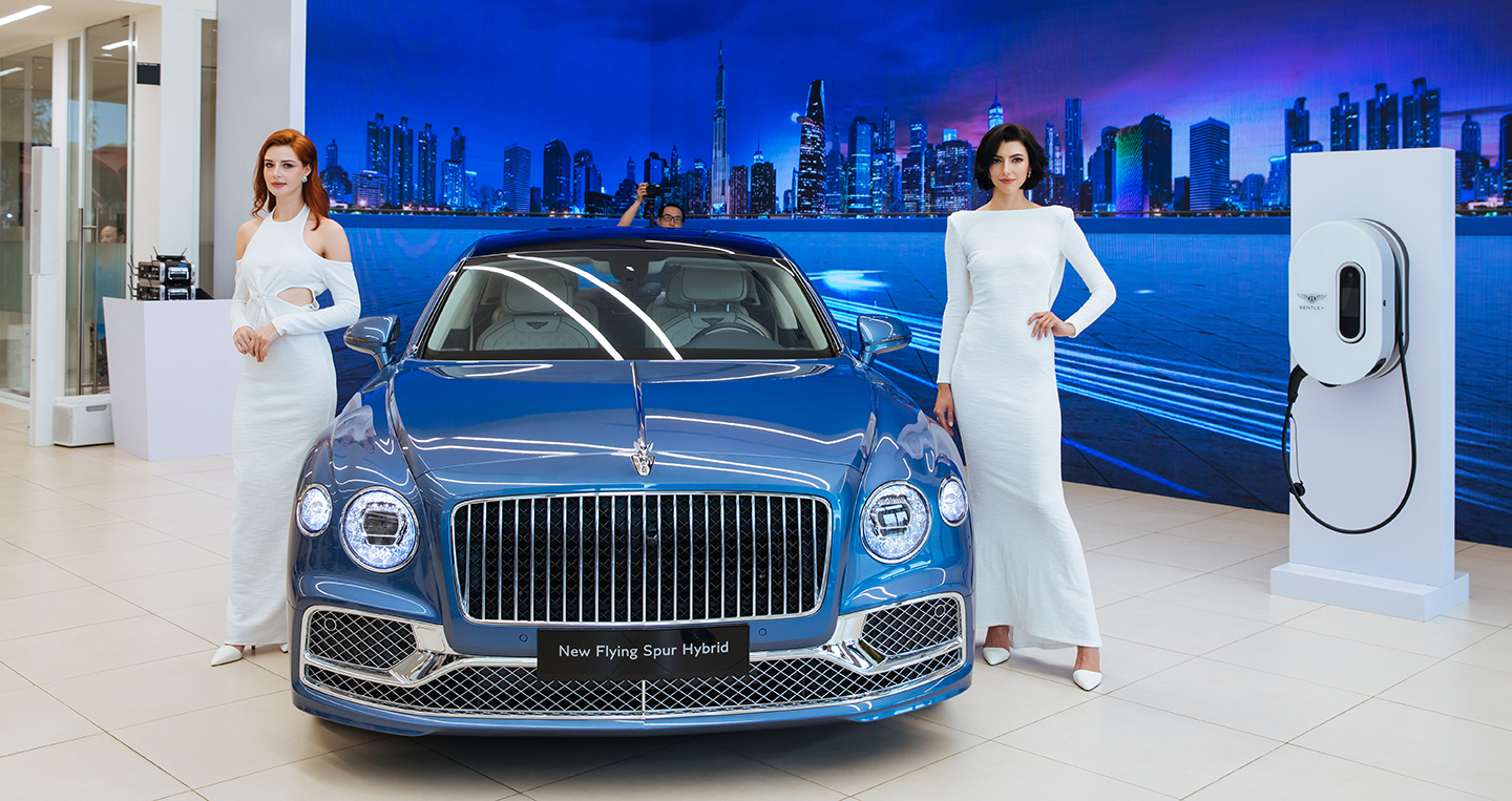 Bentley Flying Spur Hybrid được bán giá khởi điểm hơn 16 tỷ đồng tại Việt Nam