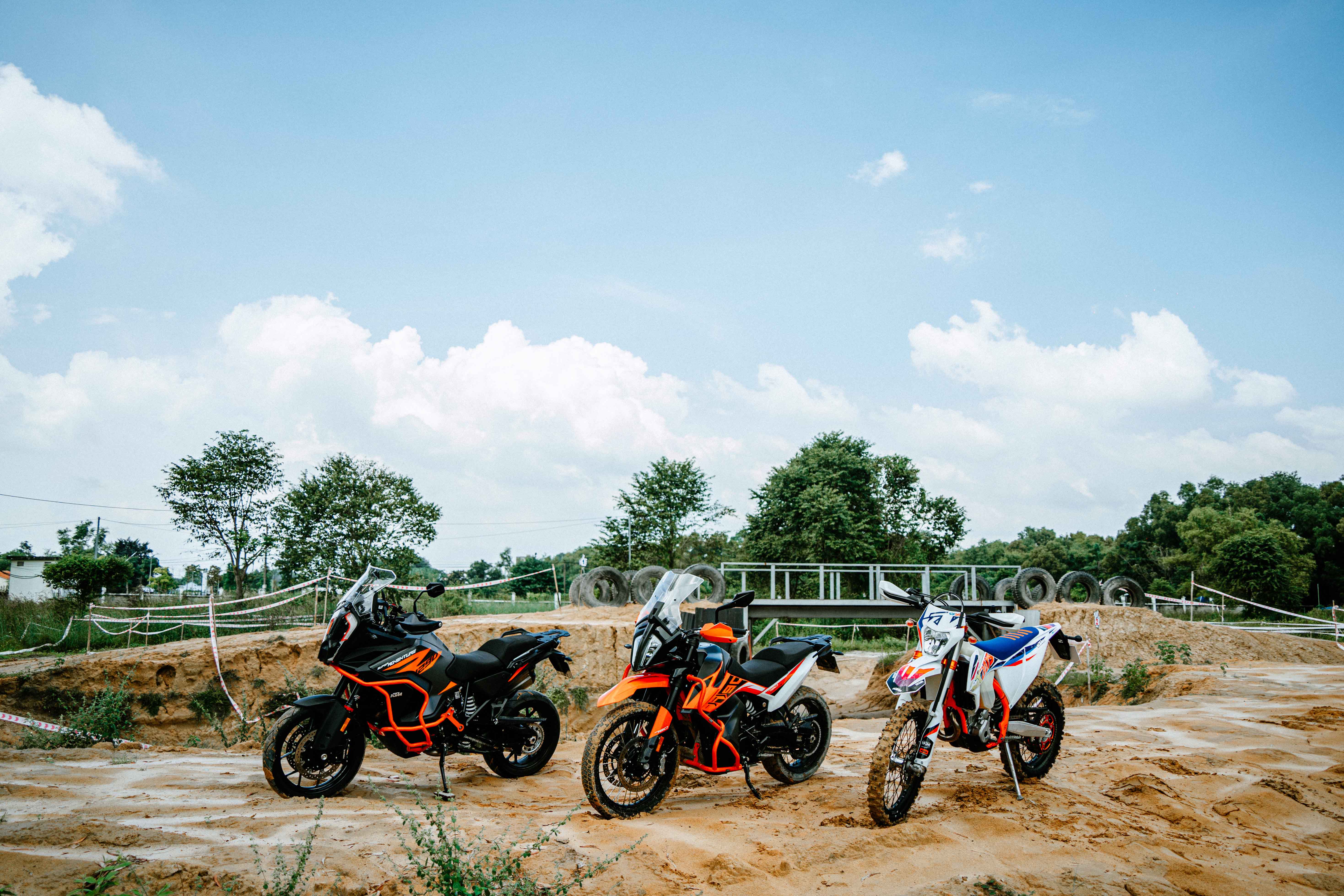 Chương trình KTM Riders Academy sắp được tổ chức tại Việt Nam Các mẫu Adventure và Dirtbike nổi tiếng của KTM.jpg