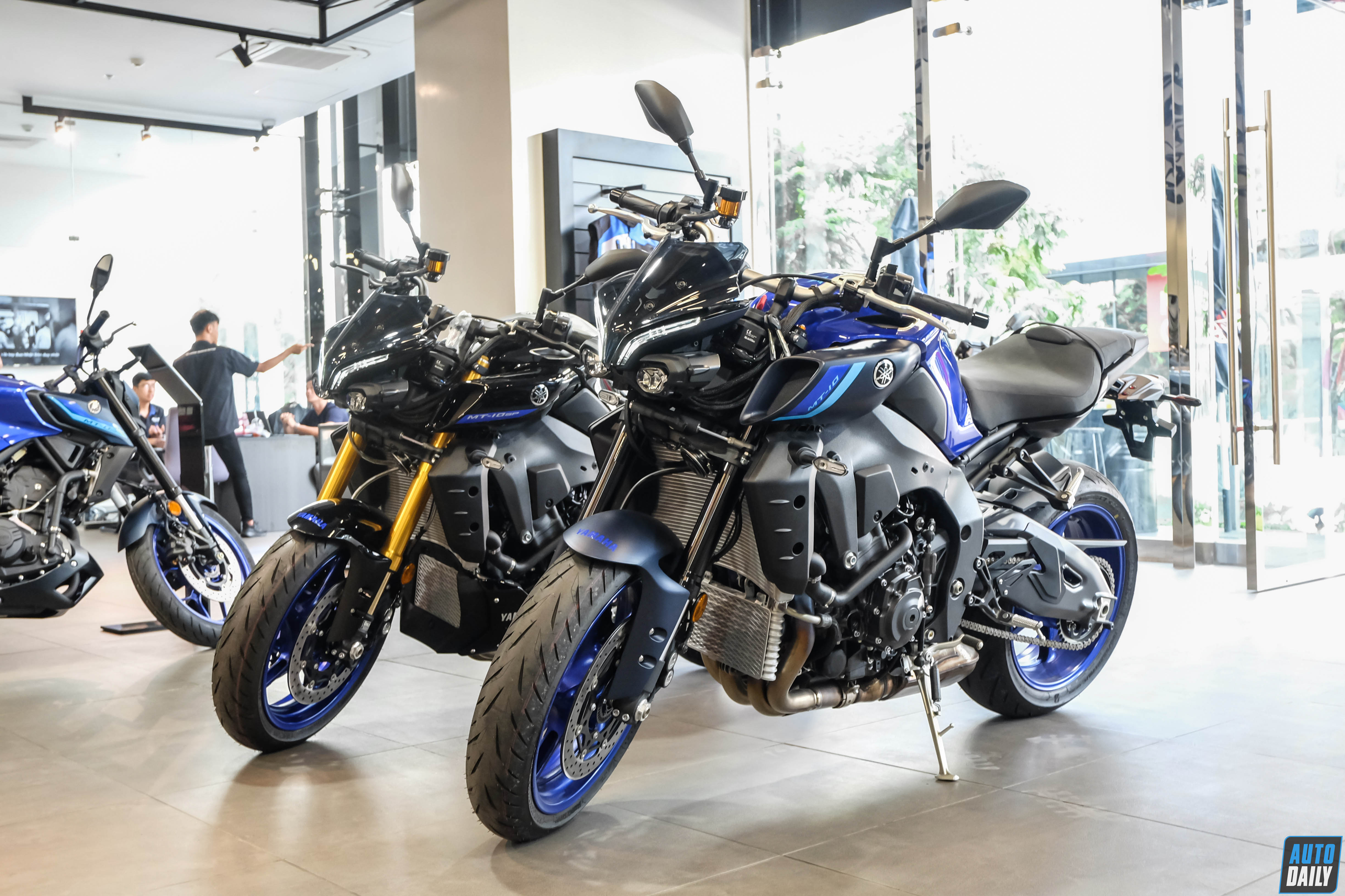 Với giá gần 500 triệu đồng, Yamaha MT-10 2022 có gì hấp dẫn các biker Việt Yamaha MT-10 2022 & Yamaha MT-10 SP 2022 (4).jpg