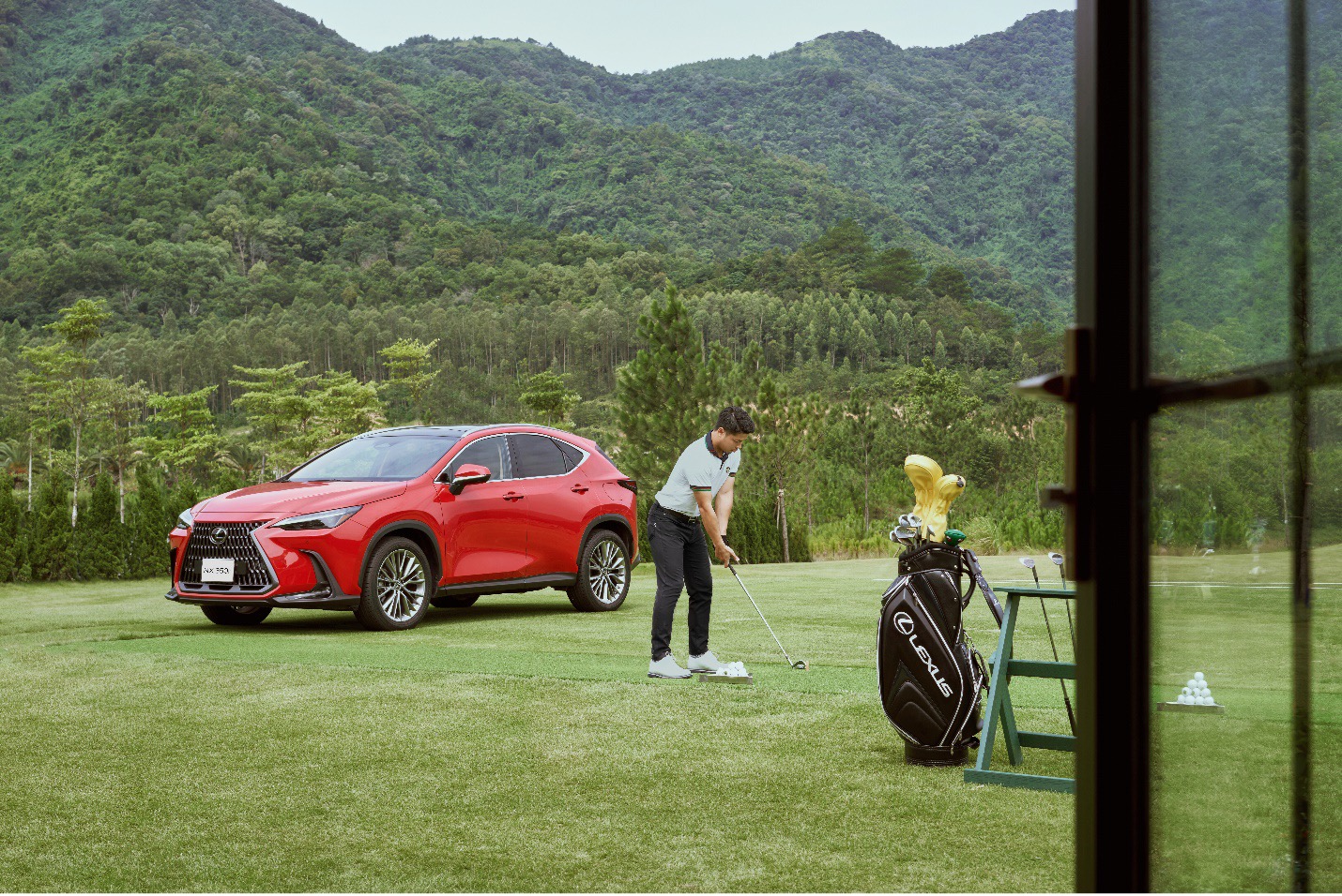 Lexus Hybrid: Cú swing hoàn hảo của các tay golf chuyên nghiệp! lexus-hybrid-06.jpg