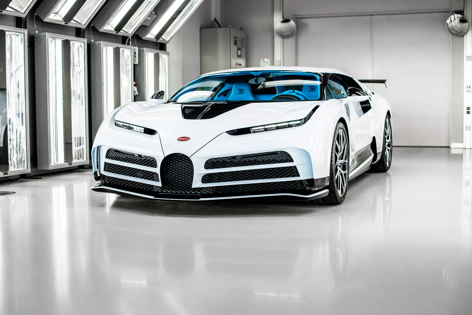 Siêu xe triệu đô Bugatti Centodieci cuối cùng được giao đến tay khách hàng bugatti-centodieci-last-example-2.webp