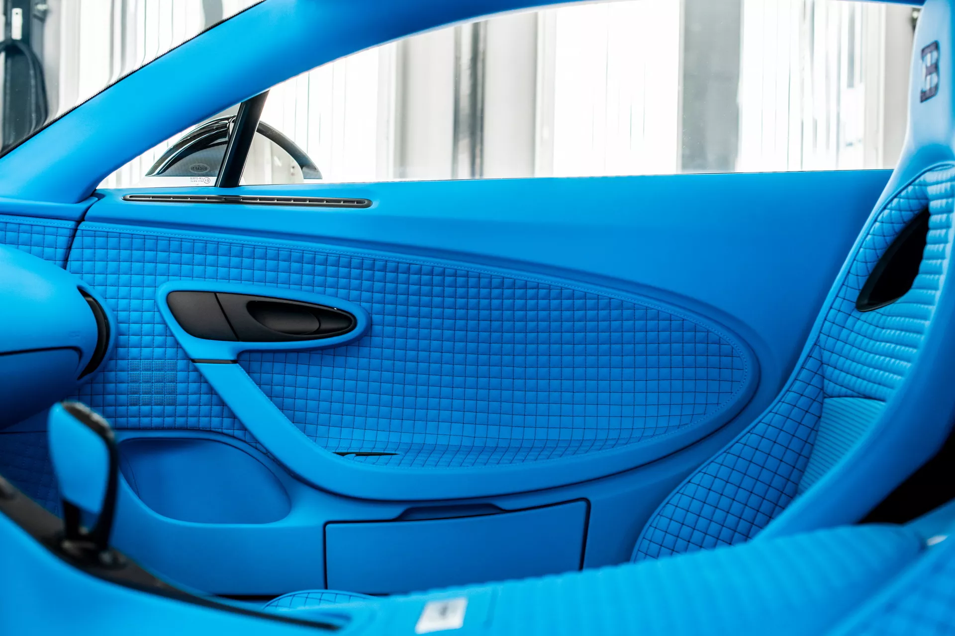 Siêu xe triệu đô Bugatti Centodieci cuối cùng được giao đến tay khách hàng bugatti-centodieci-last-example-8.webp