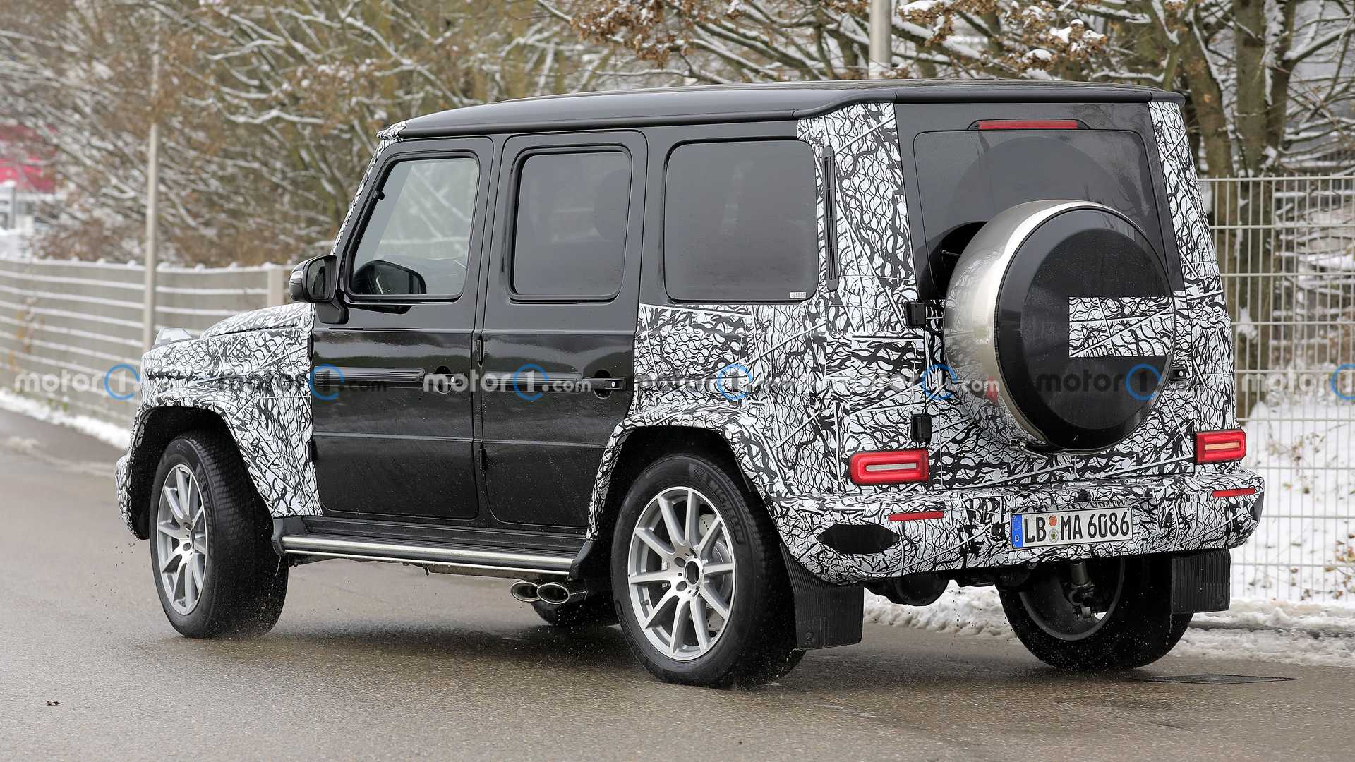 Mercedes G-Class Facelift lộ diện trên đường chạy thử mercedes-benz-g-class-facelift-spy-photo-2.jpg