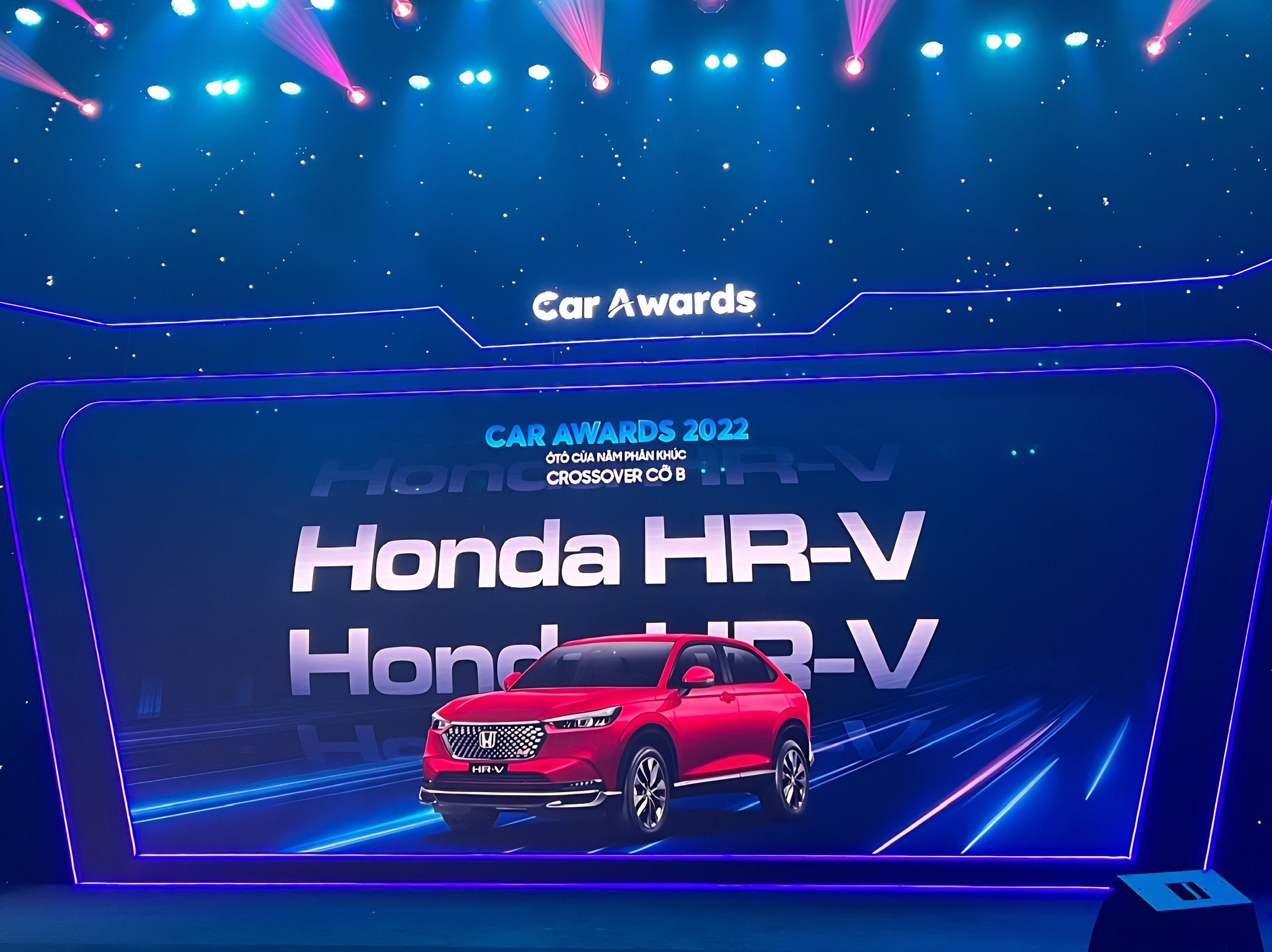 Honda HR-V và Honda Civic giành giải “Ô tô của năm 2022” ở 2 phân khúc ca5.jpg