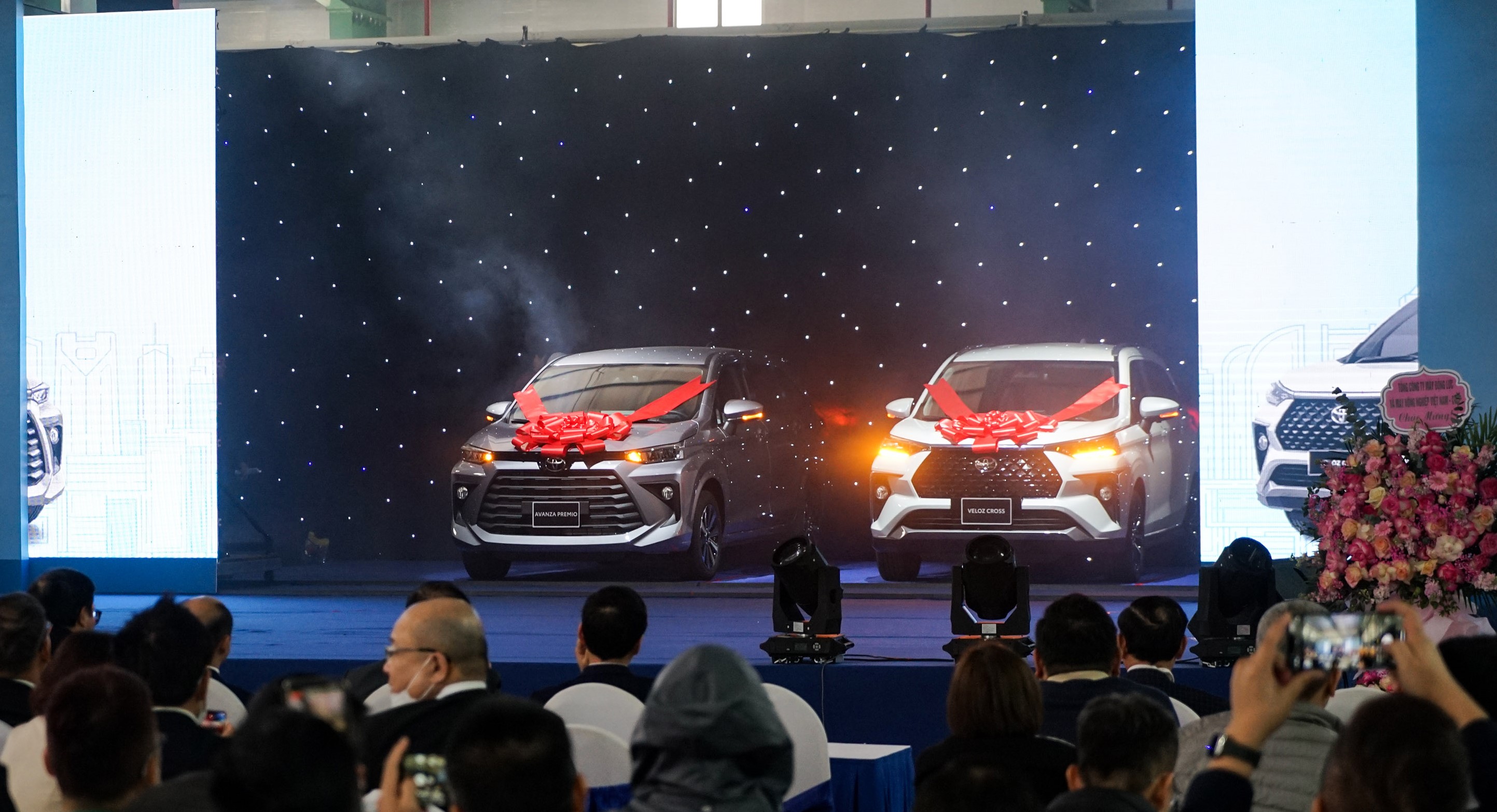 Bộ đôi Toyota Veloz Cross và Avanza Premio lắp ráp trong nước chính thức xuất xưởng mau-xe-avanza-premio-veloz-cross-san-xuat-va-lap-rap-trong-nuoc.jpeg