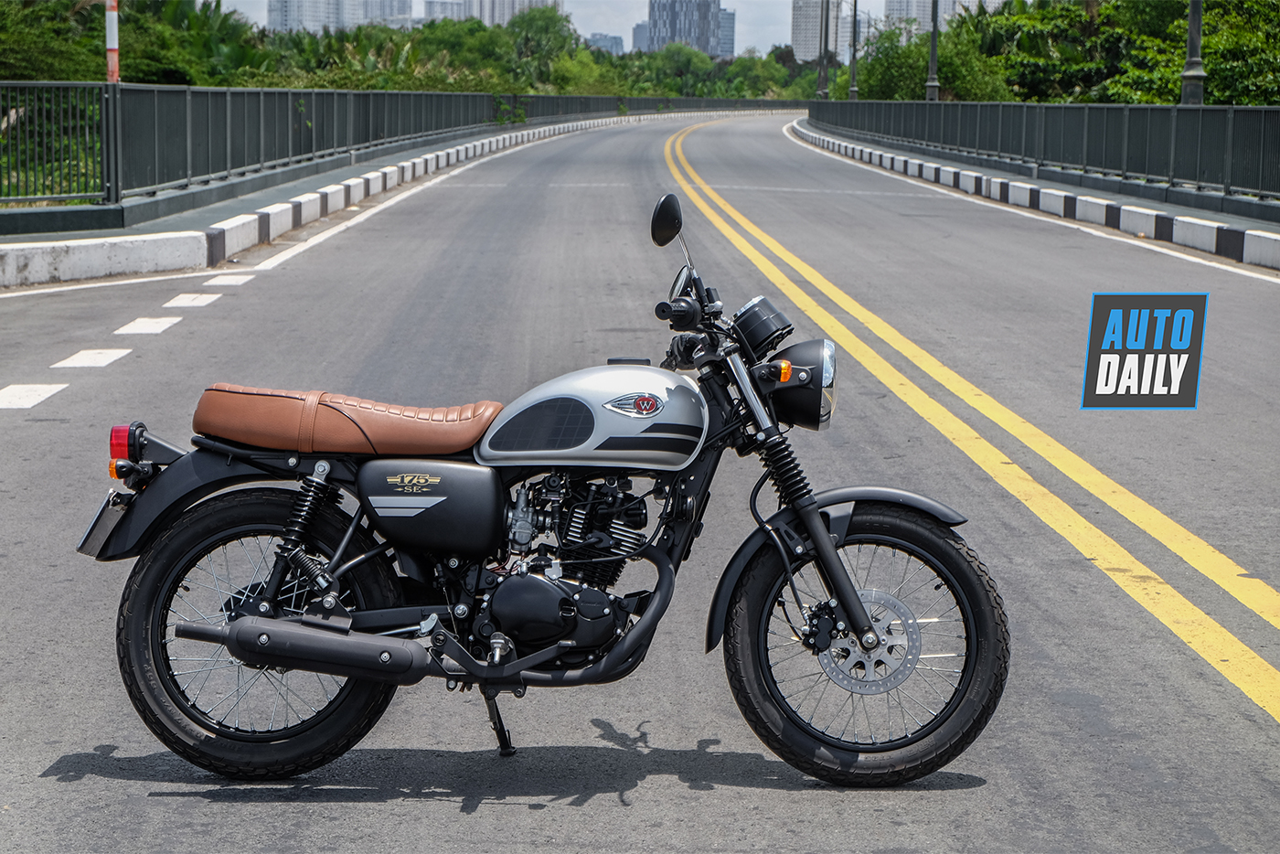 Các Mẫu Xe Moto Classic giúp những chuyến đi thêm nhiều cảm xúc  Mô Tô Việt