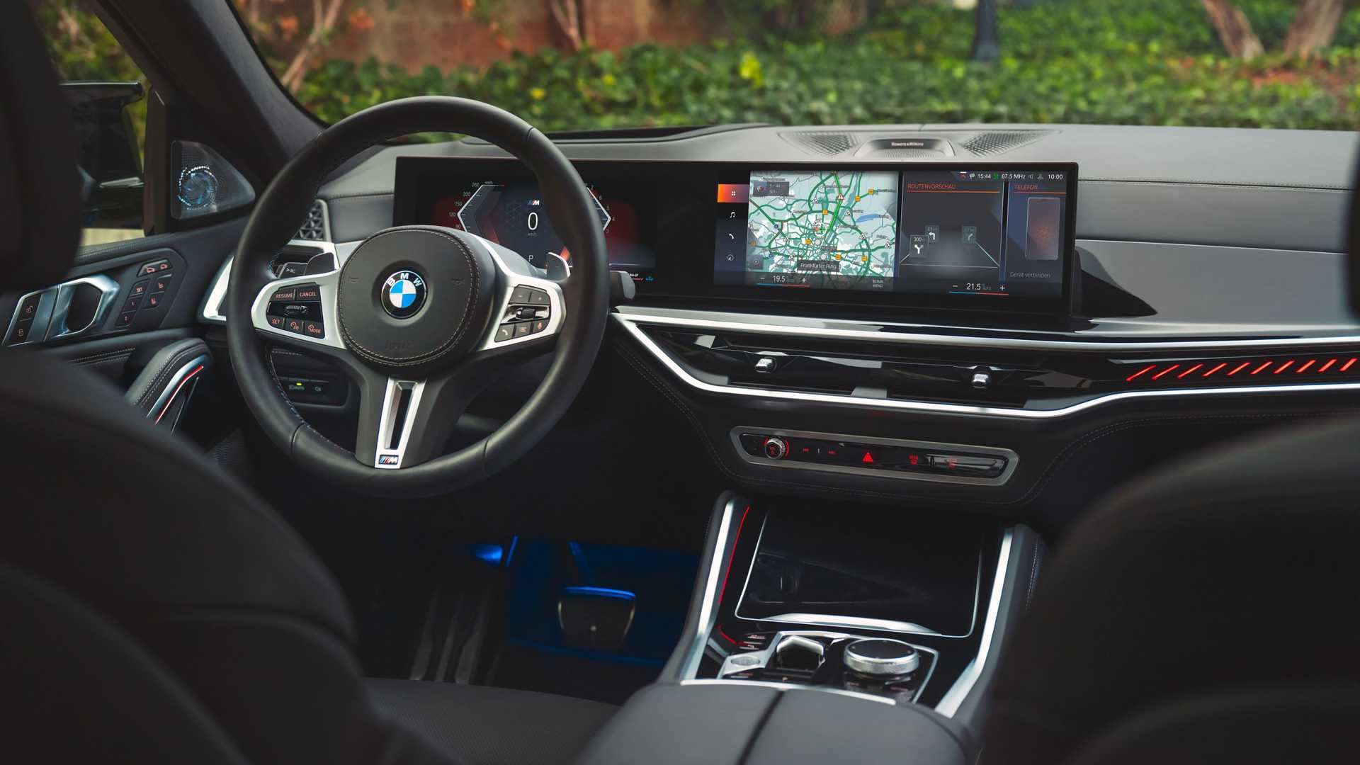 BMW X5 và X6 2024 ra mắt với nhiều nâng cấp đáng chú ý 2023-bmw-x6-4.jpg
