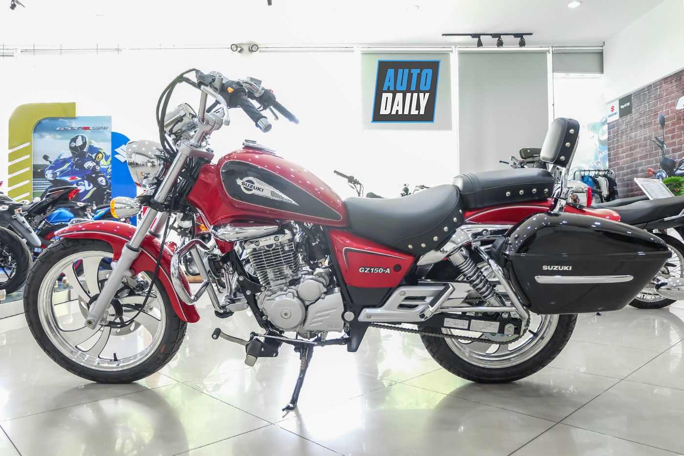 Những mẫu xe máy đang dần biến mất ở Việt Nam Suzuki GZ150-A (1).jpg
