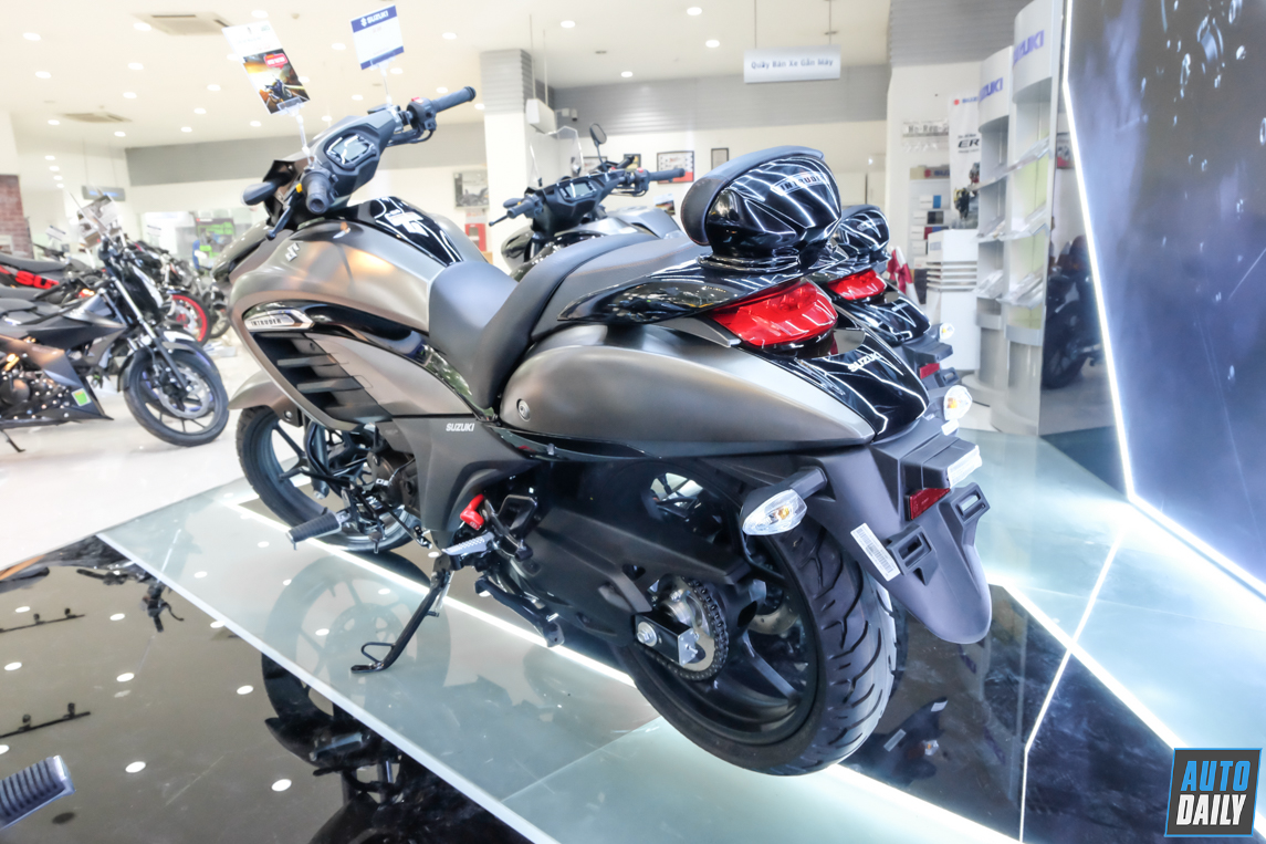 Những mẫu xe máy đang dần biến mất ở Việt Nam Suzuki Intruder 150 (1).jpg