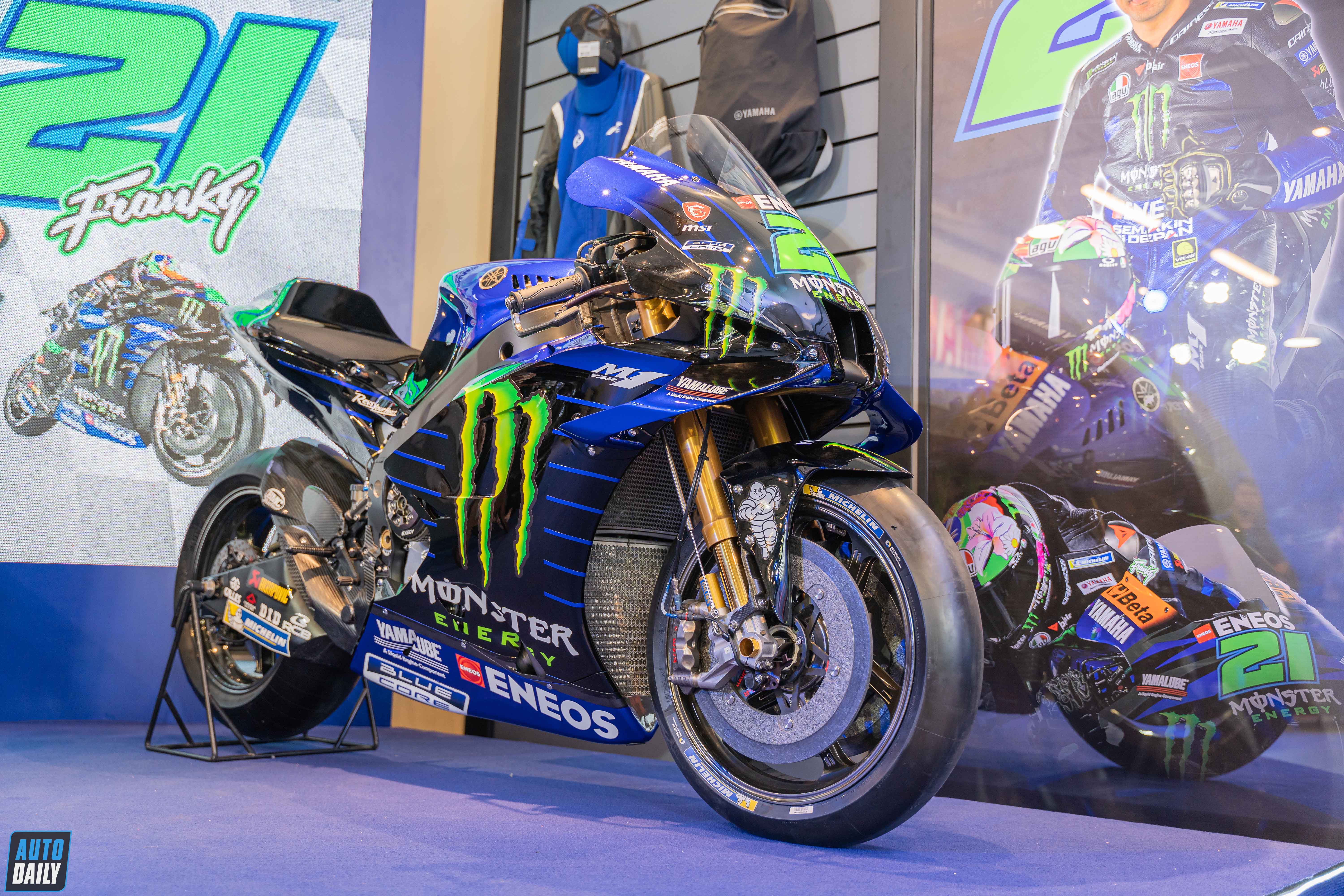 Monster%20Energy%20Yamaha%20MotoGP%20YZR-M1%202023%20%283%29.jpg