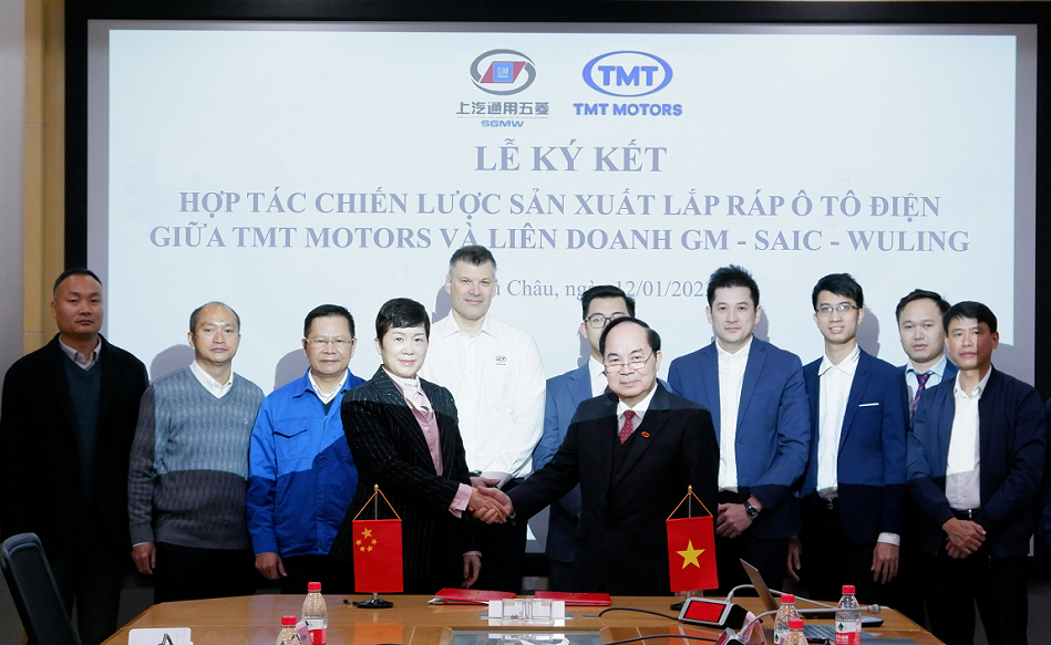 01-tmt-gm-saic-wuling-le-ky-ket-hop-tac.png