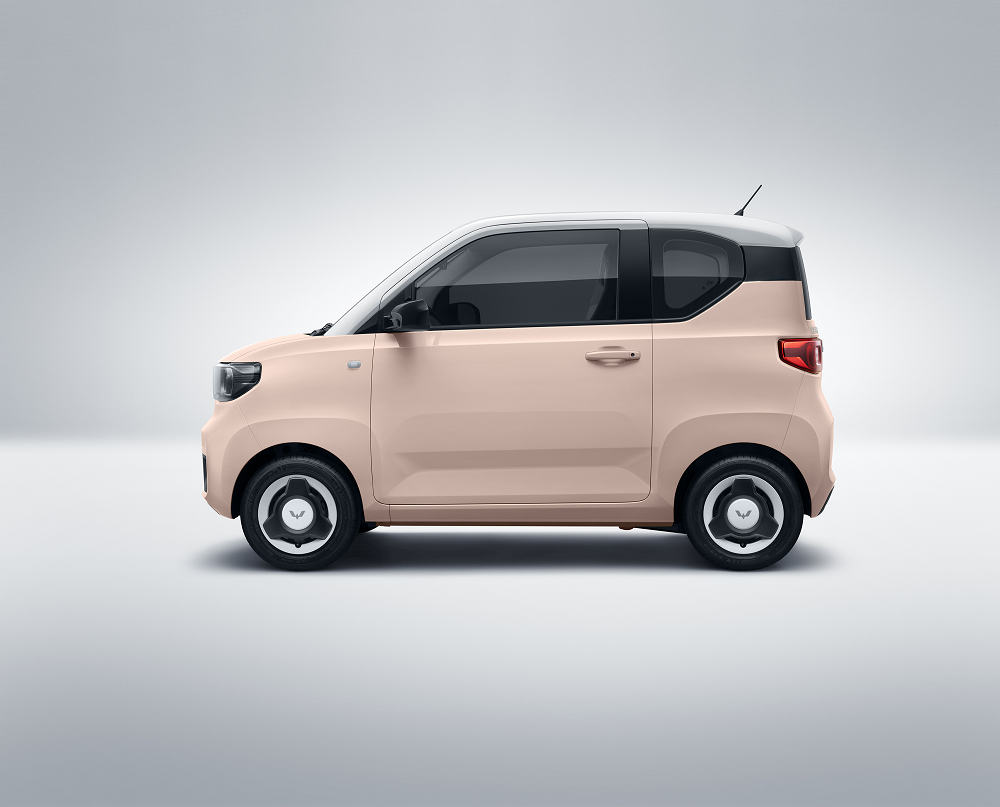 02-wuling-hongguang-miniev-mau-peach-pink.png