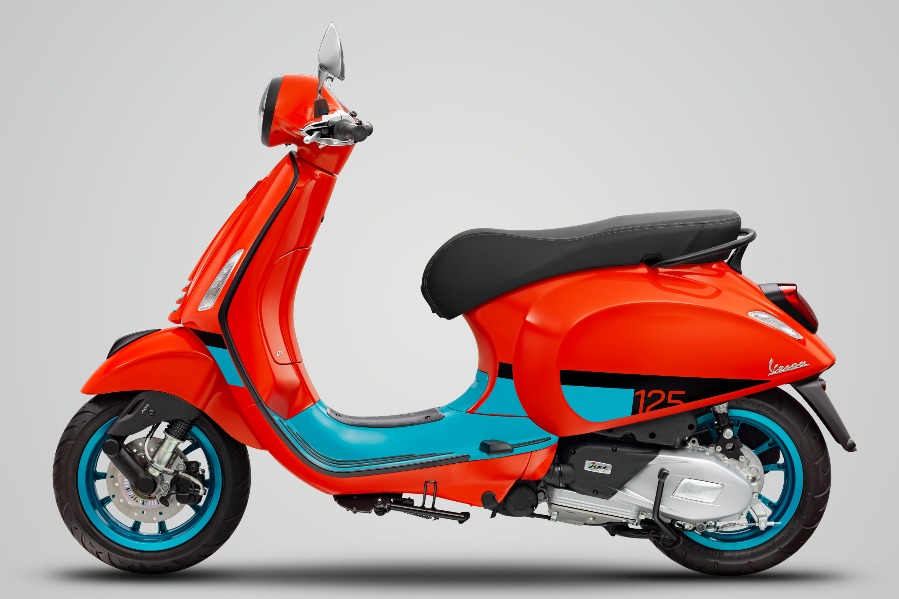 vespa-primavera-orange-tramonto-color-vibe-4.jpg