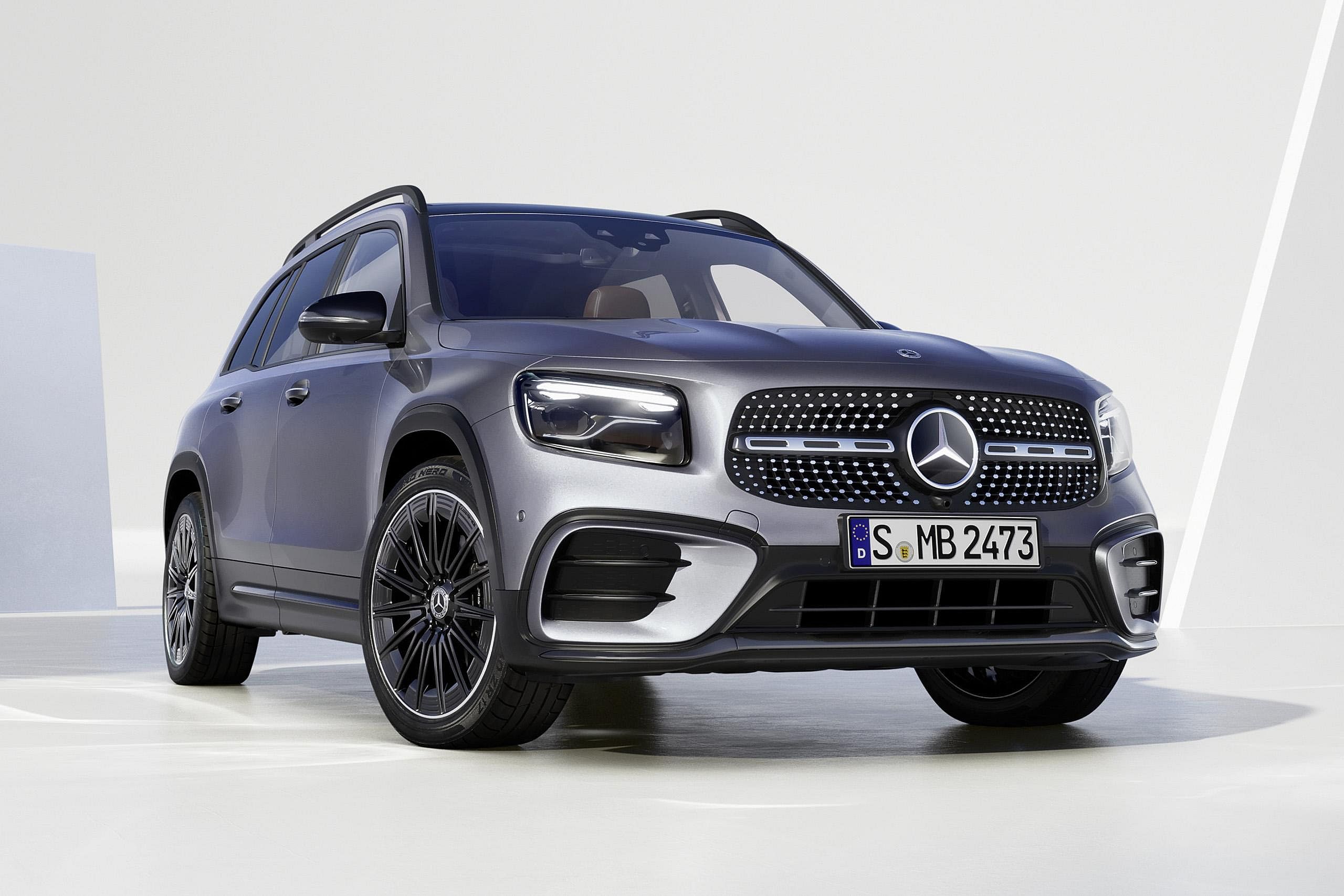 Mercedes-Benz GLB 2023 trình làng: Tinh chỉnh thiết kế, nâng cấp công nghệ