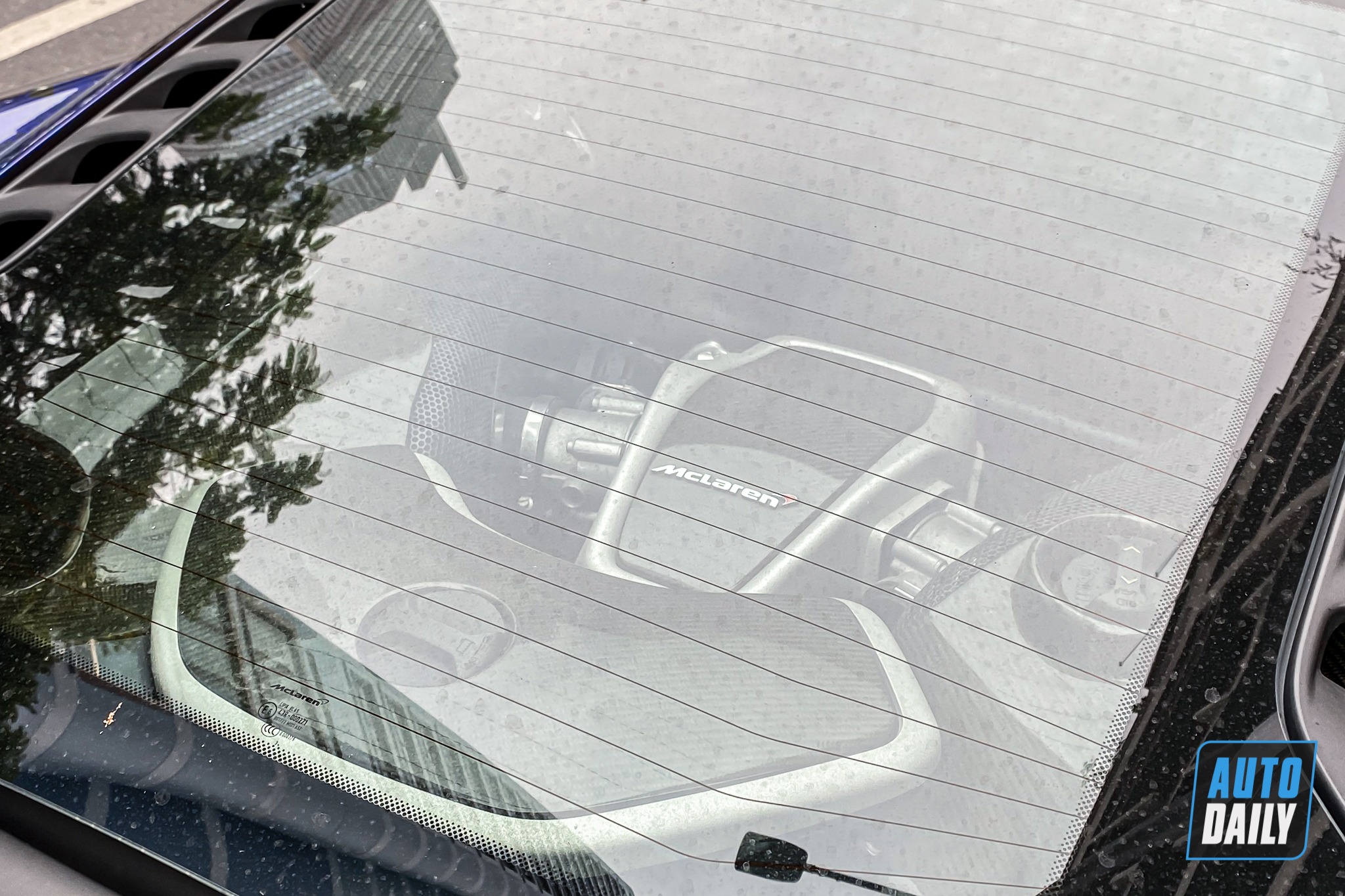 Khai tử được 6 năm, đại gia Việt vẫn chuộng McLaren 650S Coupe nhờ độ hiếm mclaren-650s-coupe-autodaily-10.JPG