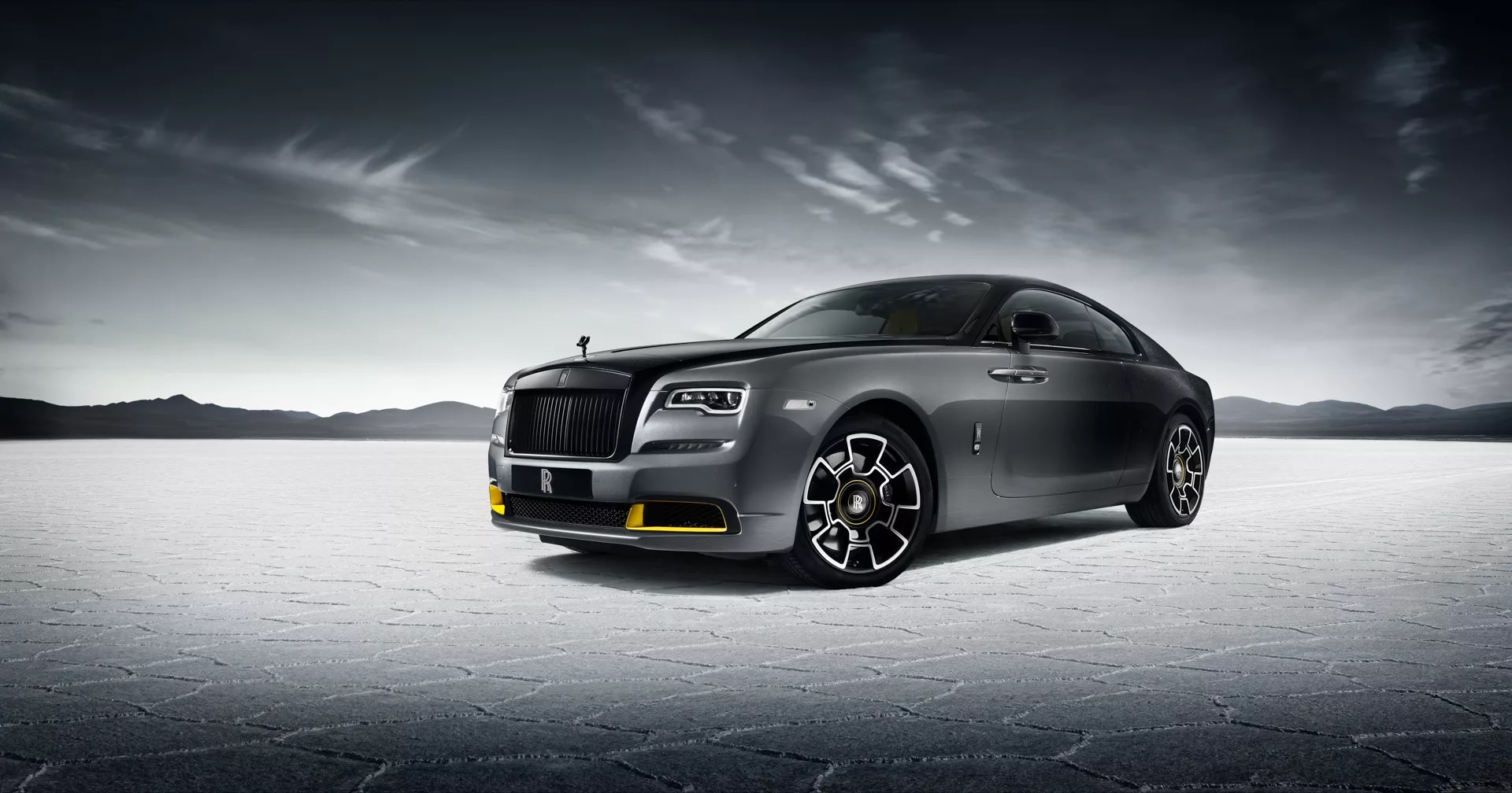 Rolls-Royce Wraith Black Badge Black Arrow ra mắt, sản xuất giới hạn 12 chiếc rollsroyce-wraith-black-arrow-autodaily-1.jpg