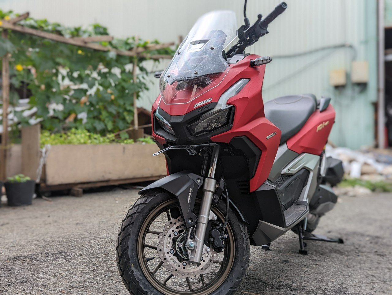 Honda ADV160 Marvel chắc chắn sẽ khiến các fan hâm mộ thích thú Honda ADV 160 2022 (4).jpg