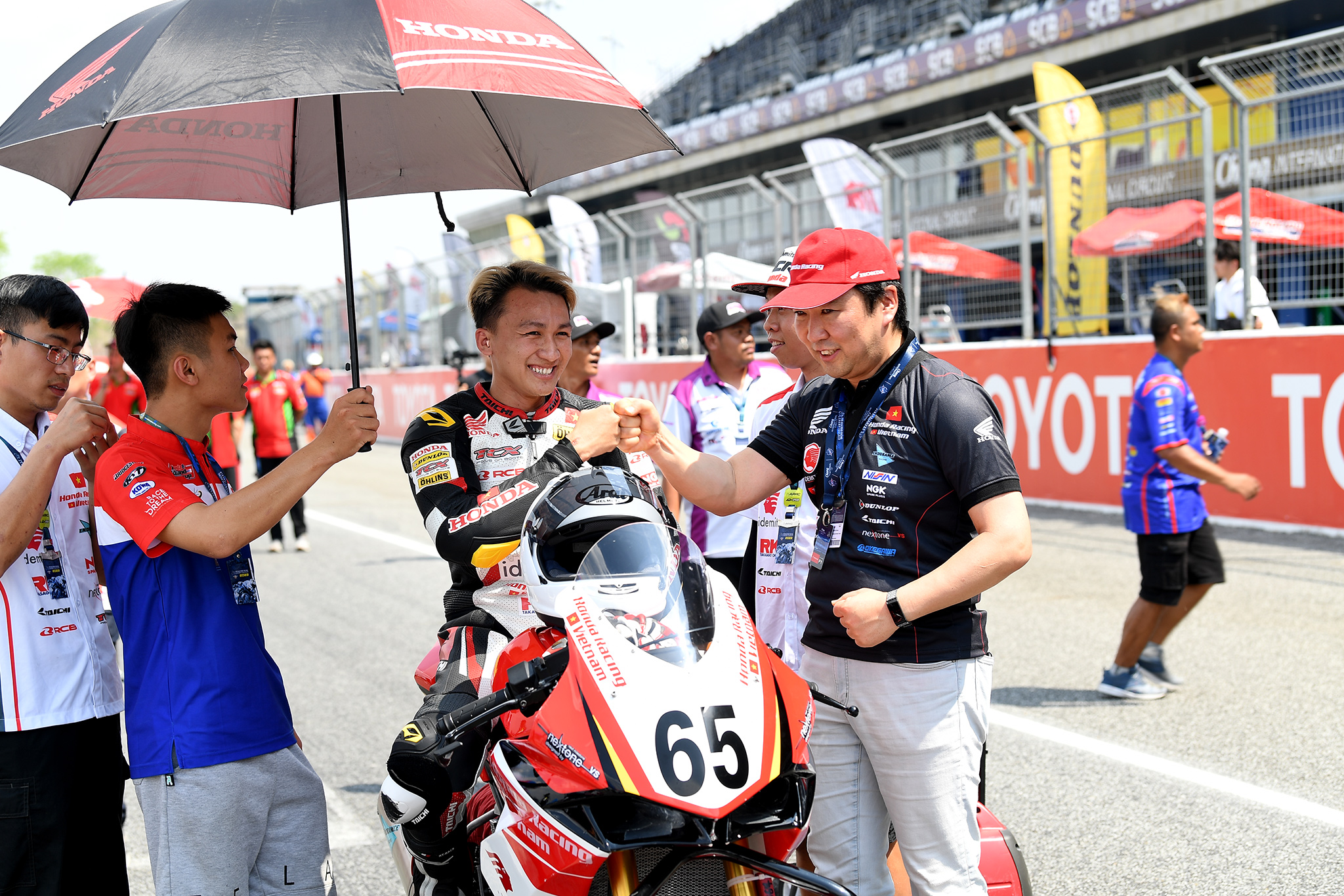 Honda Racing Vietnam ready to fight in Stage 2 ARRC 2023 Race 2 Results Stage 1 ARRC 2023 - Cao Viet Nam achieved the highest ranking in his career arrc-2023-round1-race1-022.jpg
