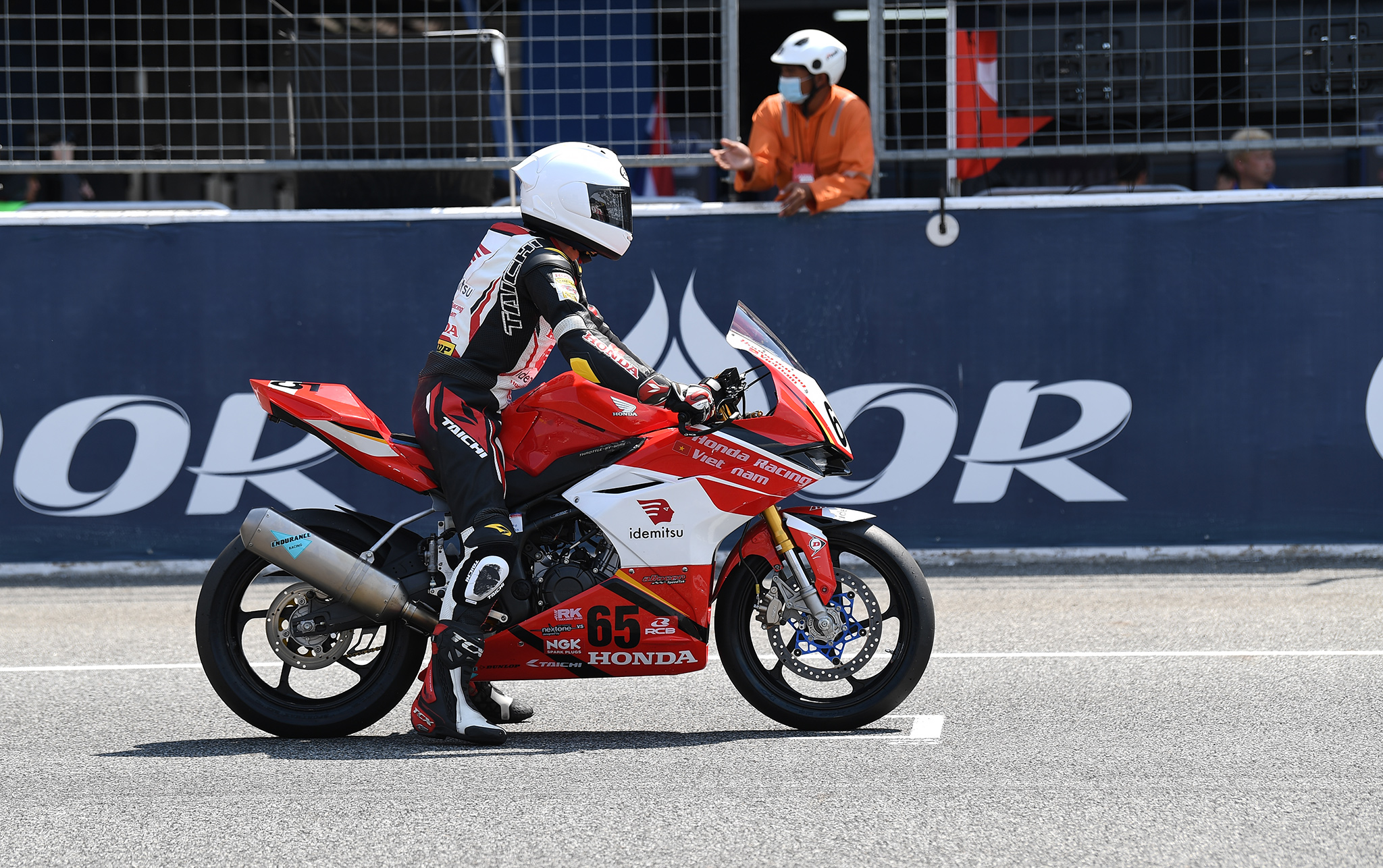 Kết quả Race 2 Chặng 1 ARRC 2023 – Cao Việt Nam giành thứ hạng cao nhất trong sự nghiệp nhh-9017.jpg