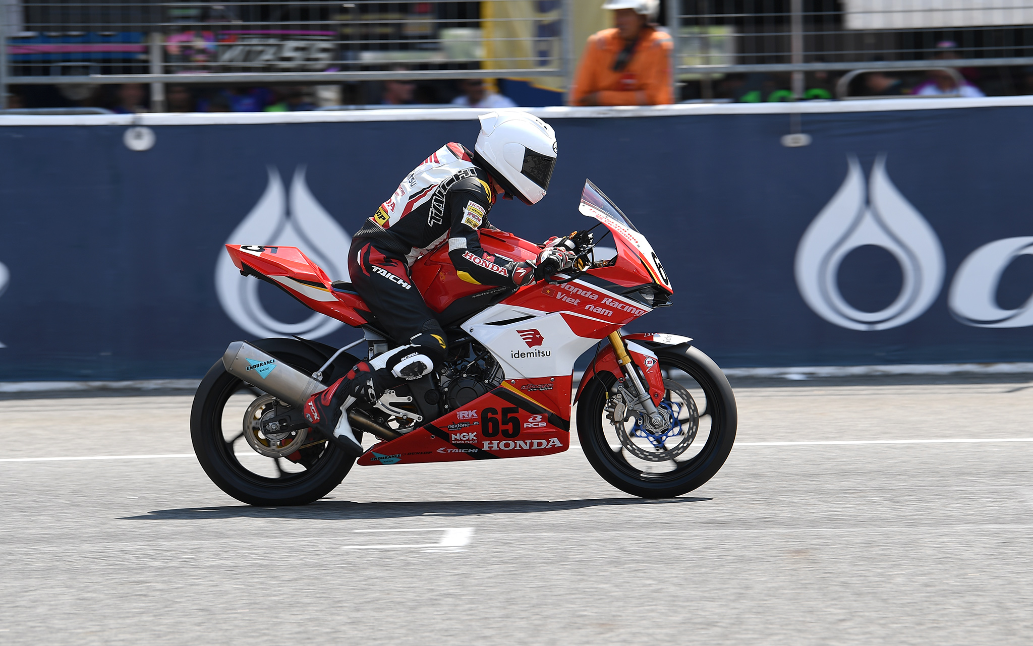 Kết quả Race 2 Chặng 1 ARRC 2023 – Cao Việt Nam giành thứ hạng cao nhất trong sự nghiệp nhh-9023.jpg