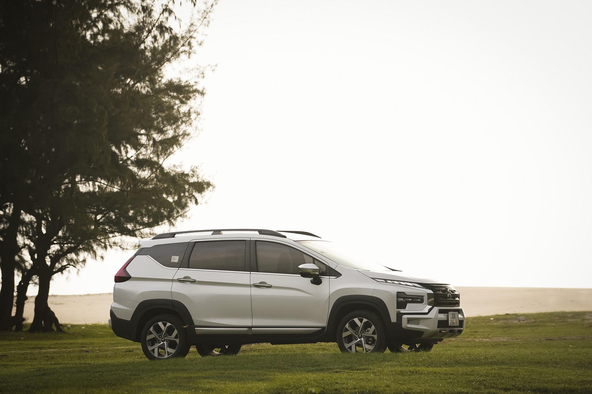 Cùng Mitsubishi Xpander Cross 2023 khám phá đường mòn Hồ Chí Minh lịch sử mitsubishi-xpander-cross-2023-autodaily-6.JPG