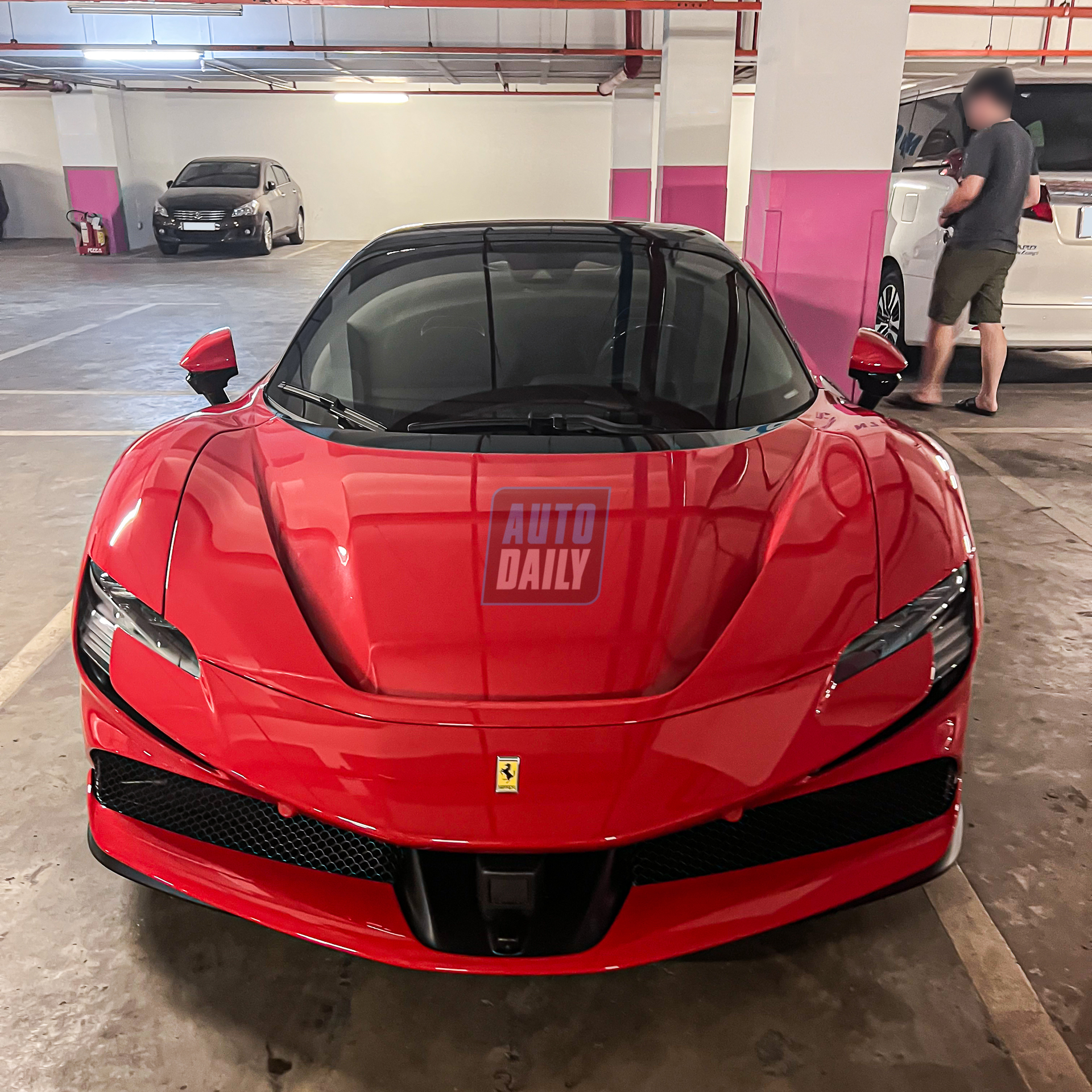 Bắt gặp Ferrari SF90 Spider đầu tiên về Việt Nam, sở hữu biển số tứ quý 9 cực độc ferrari-sf90-spider-2.JPG