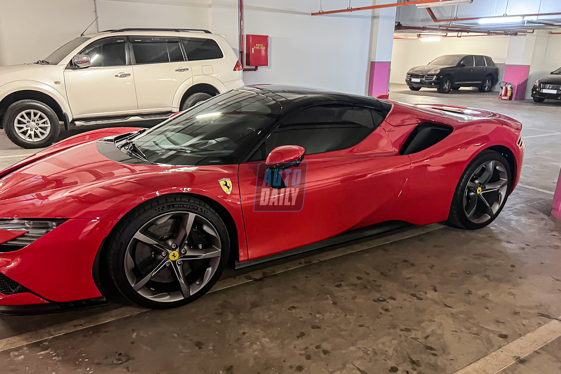 Bắt gặp Ferrari SF90 Spider đầu tiên về Việt Nam, sở hữu biển số tứ quý 9 cực độc ferrari-sf90-spider-6.JPG