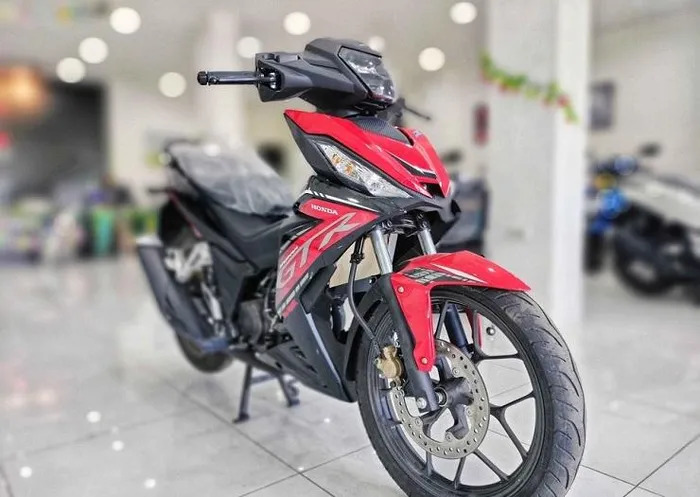 Honda Winner 150 imported from Indonesia is more expensive than Winner X in Vietnam by up to 20 million Honda Supra GTR 150 2023 (3).jpeg